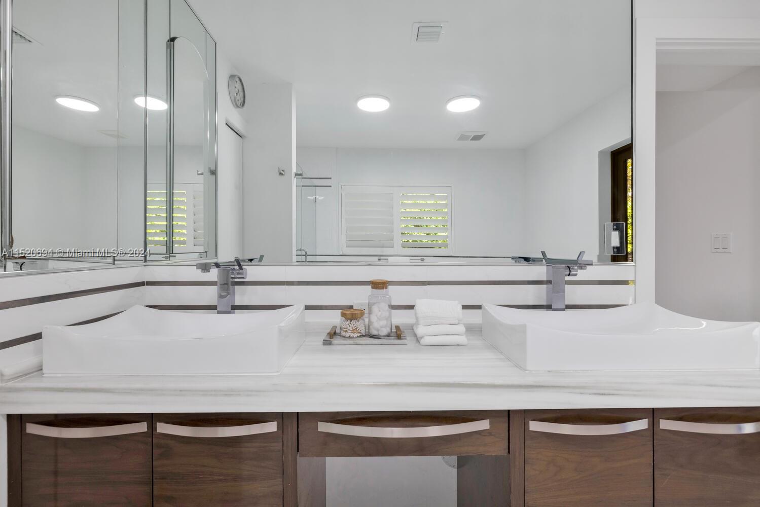 KINNEY PARK - Residential