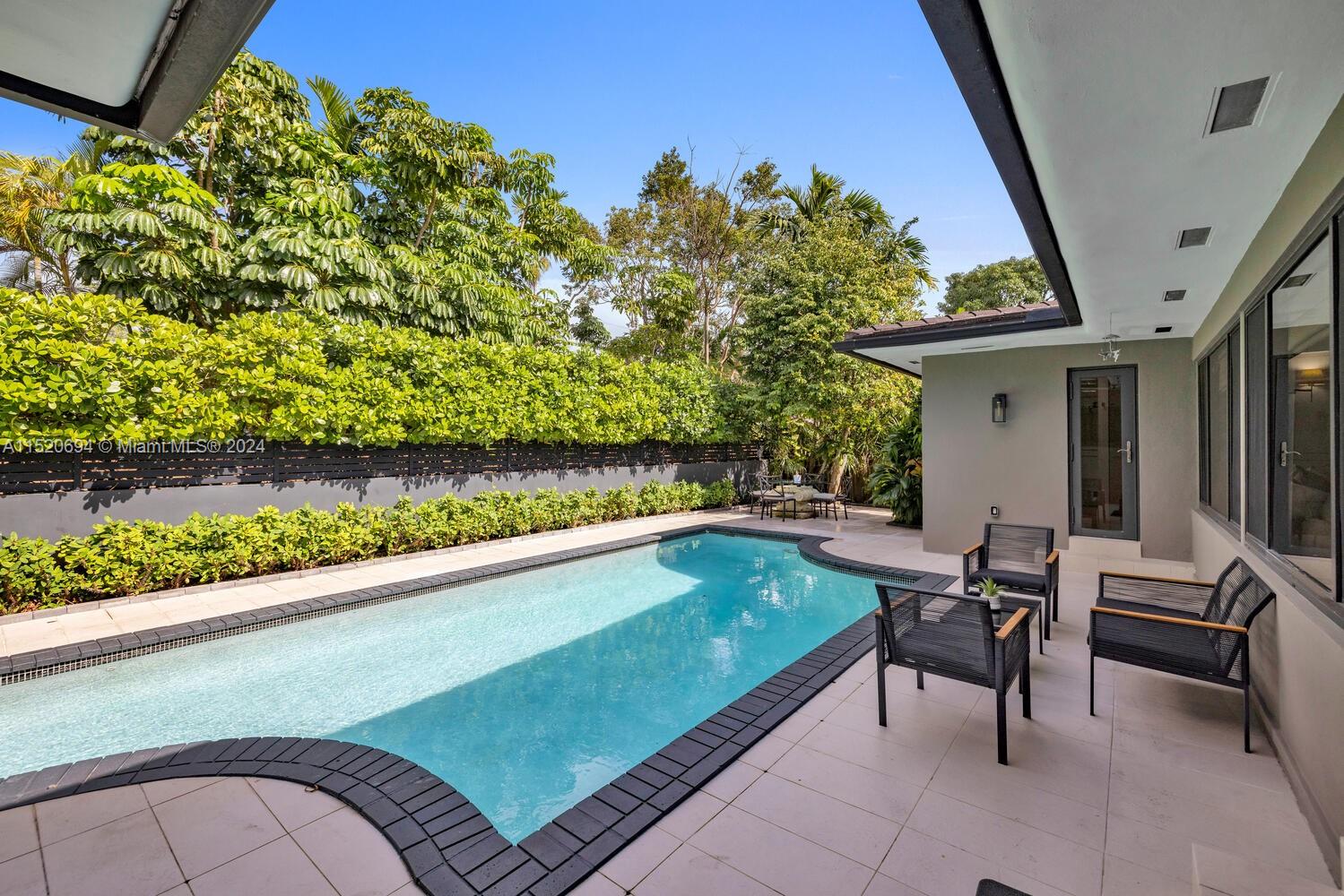 KINNEY PARK - Residential