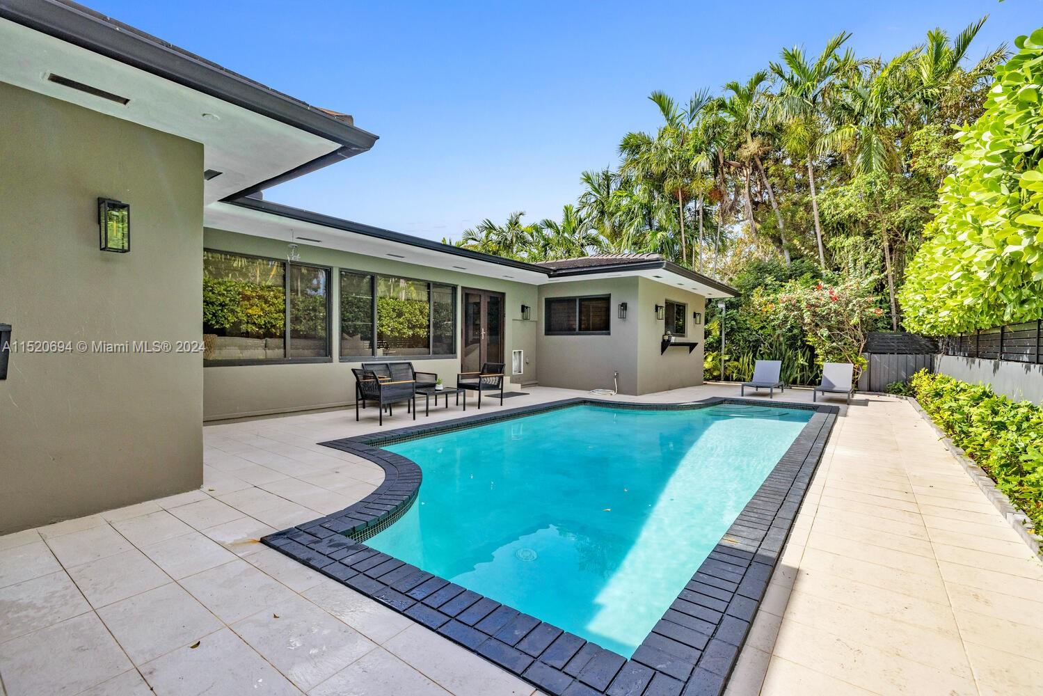 KINNEY PARK - Residential