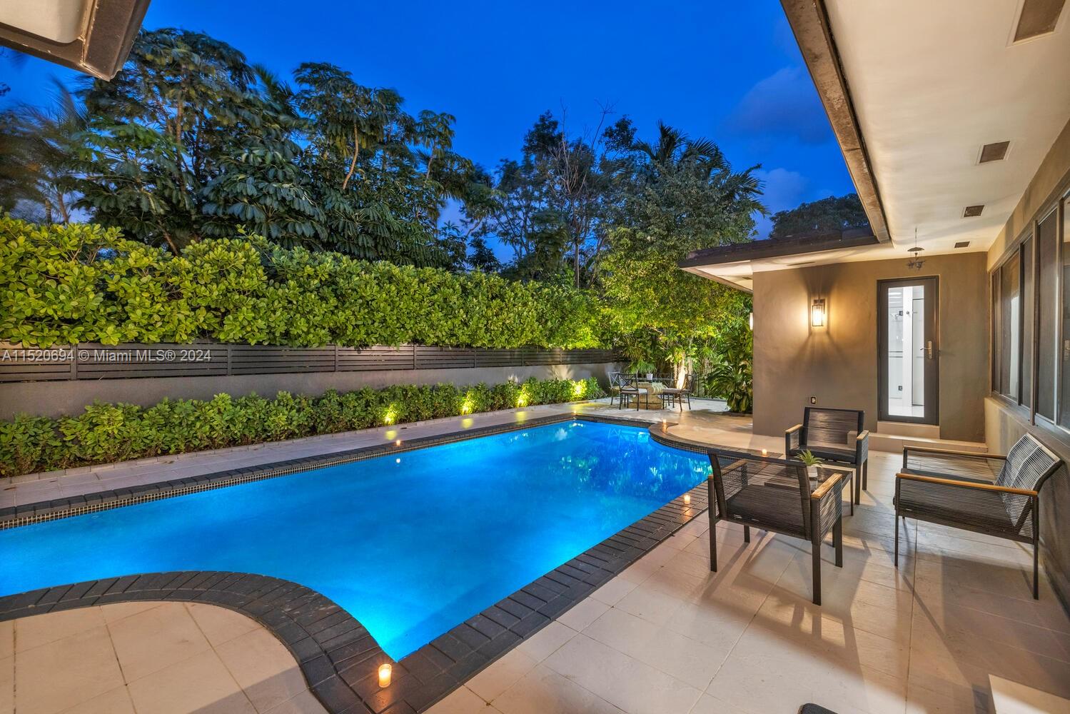 KINNEY PARK - Residential