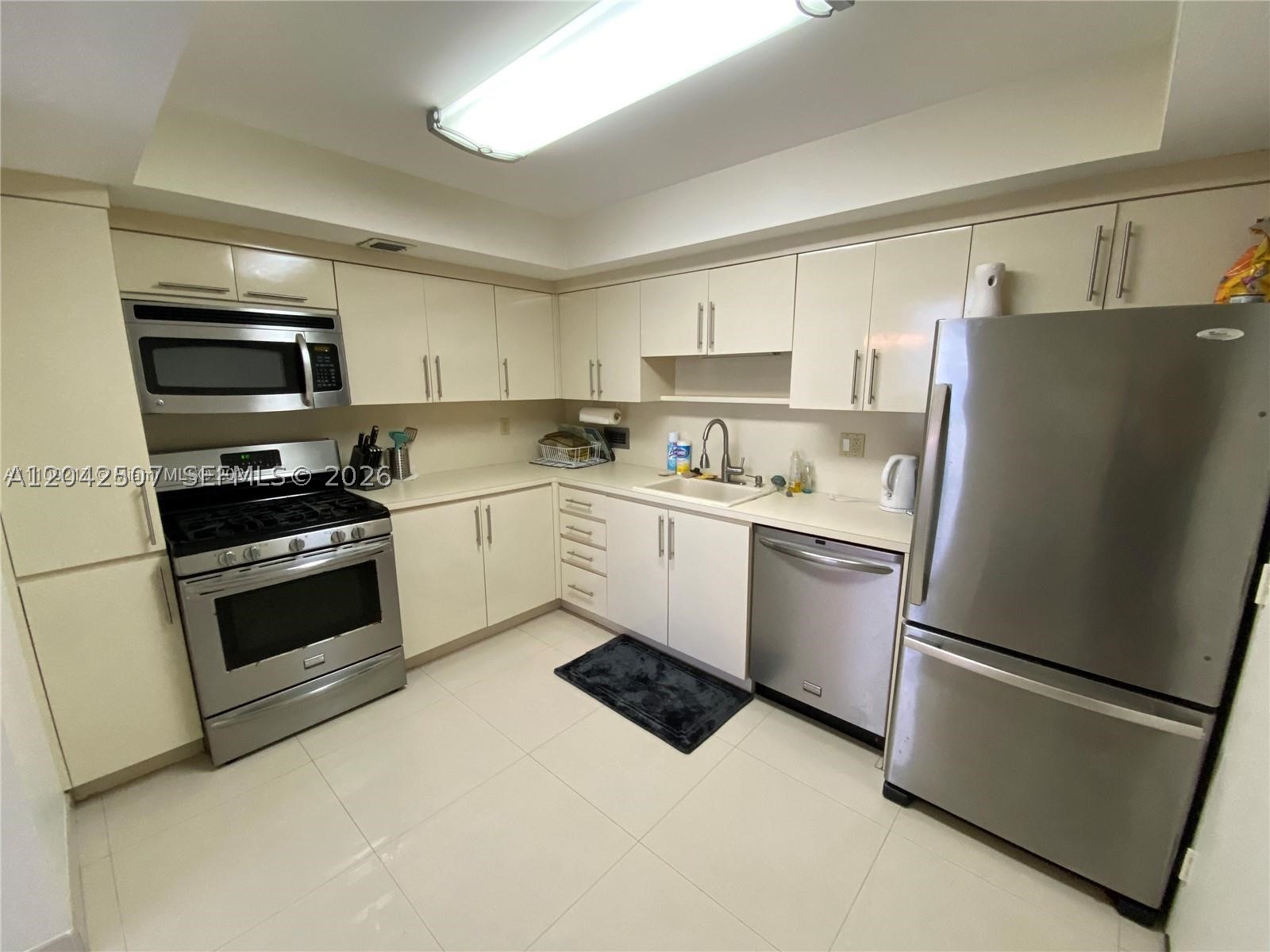 PARKER PLAZA CONDO ESTATE - Residential