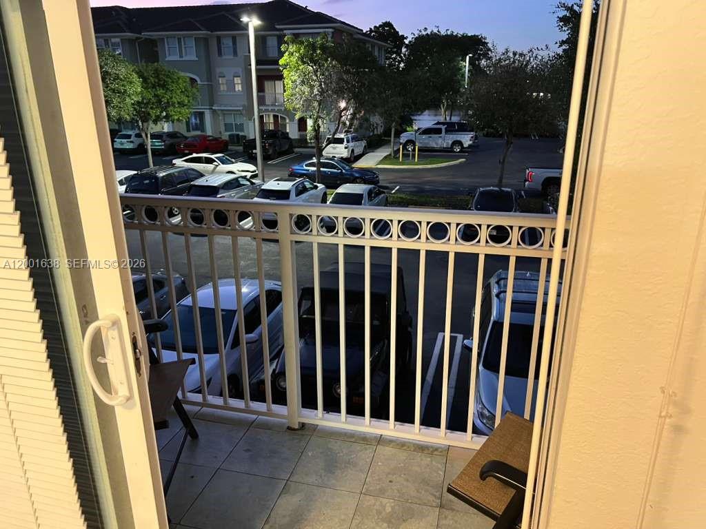 PROMENADE SHORES AT DORAL - Residential