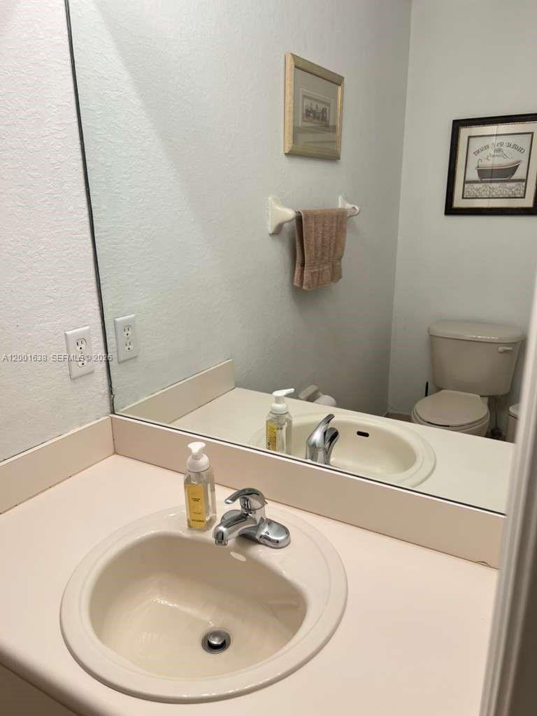 PROMENADE SHORES AT DORAL - Residential