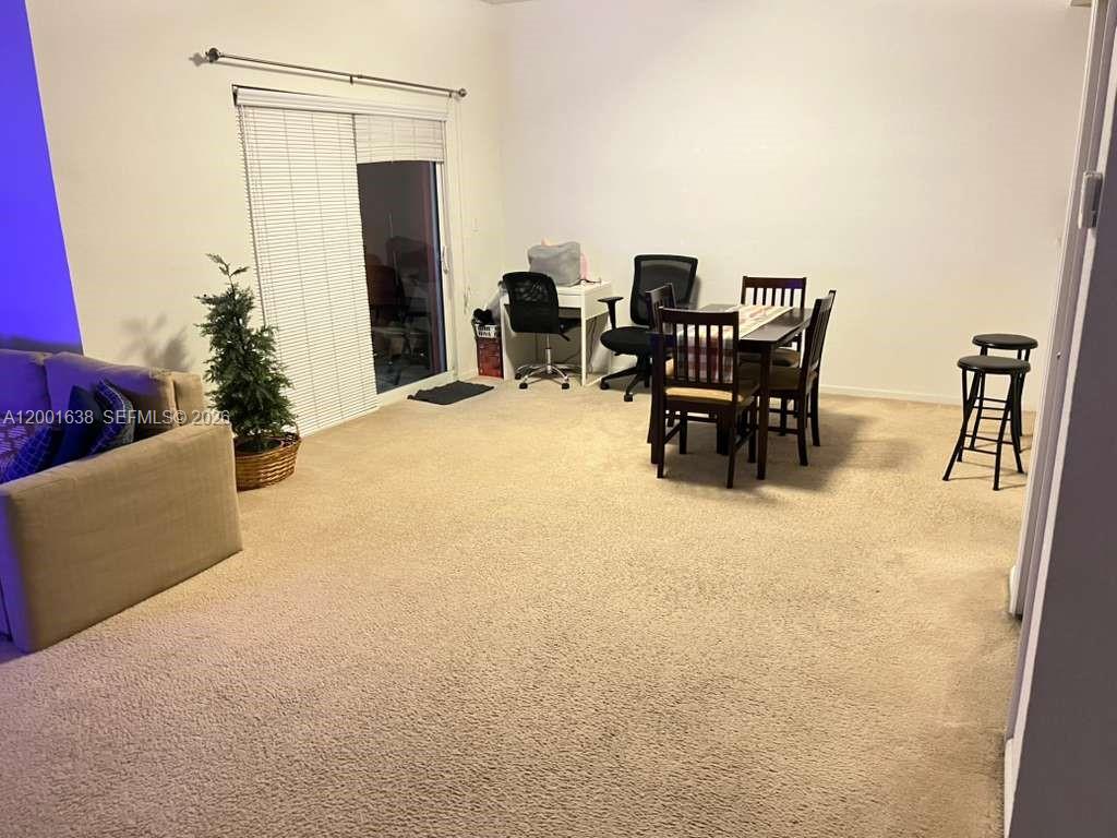 PROMENADE SHORES AT DORAL - Residential