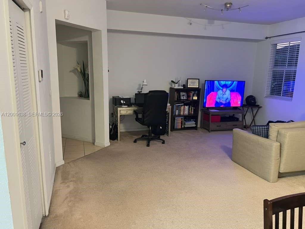 PROMENADE SHORES AT DORAL - Residential
