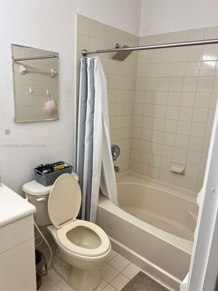 PROMENADE SHORES AT DORAL - Residential