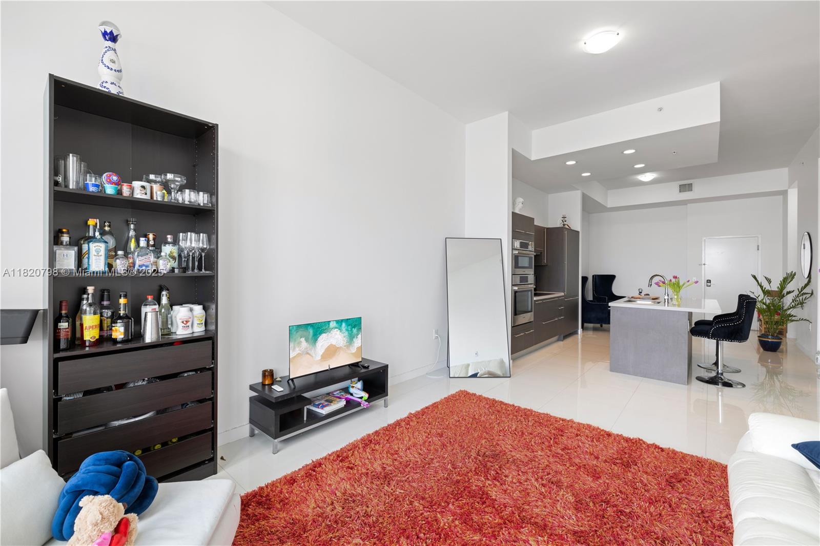 MIDTOWN AT DORAL - Residential