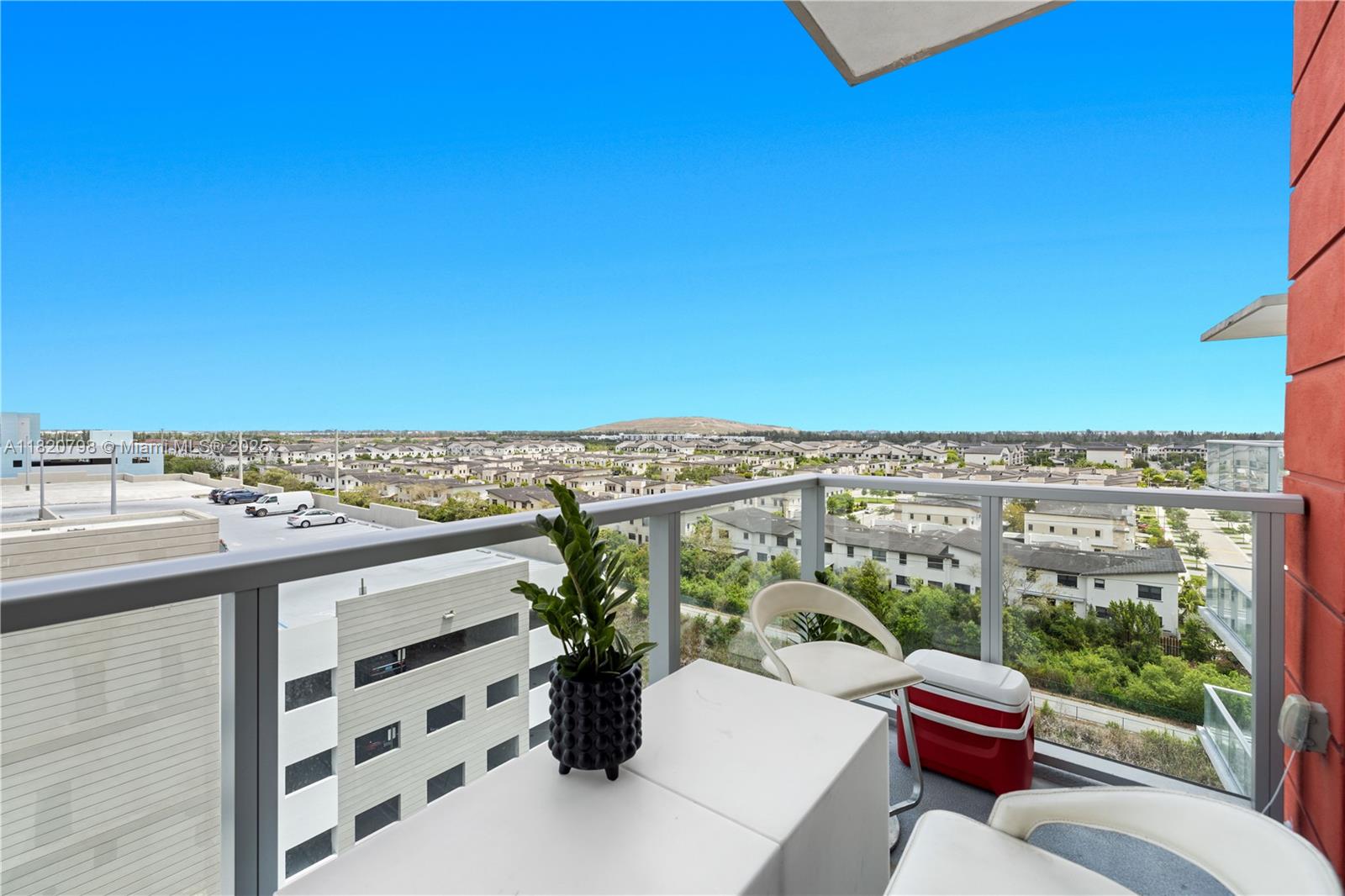 MIDTOWN AT DORAL - Residential