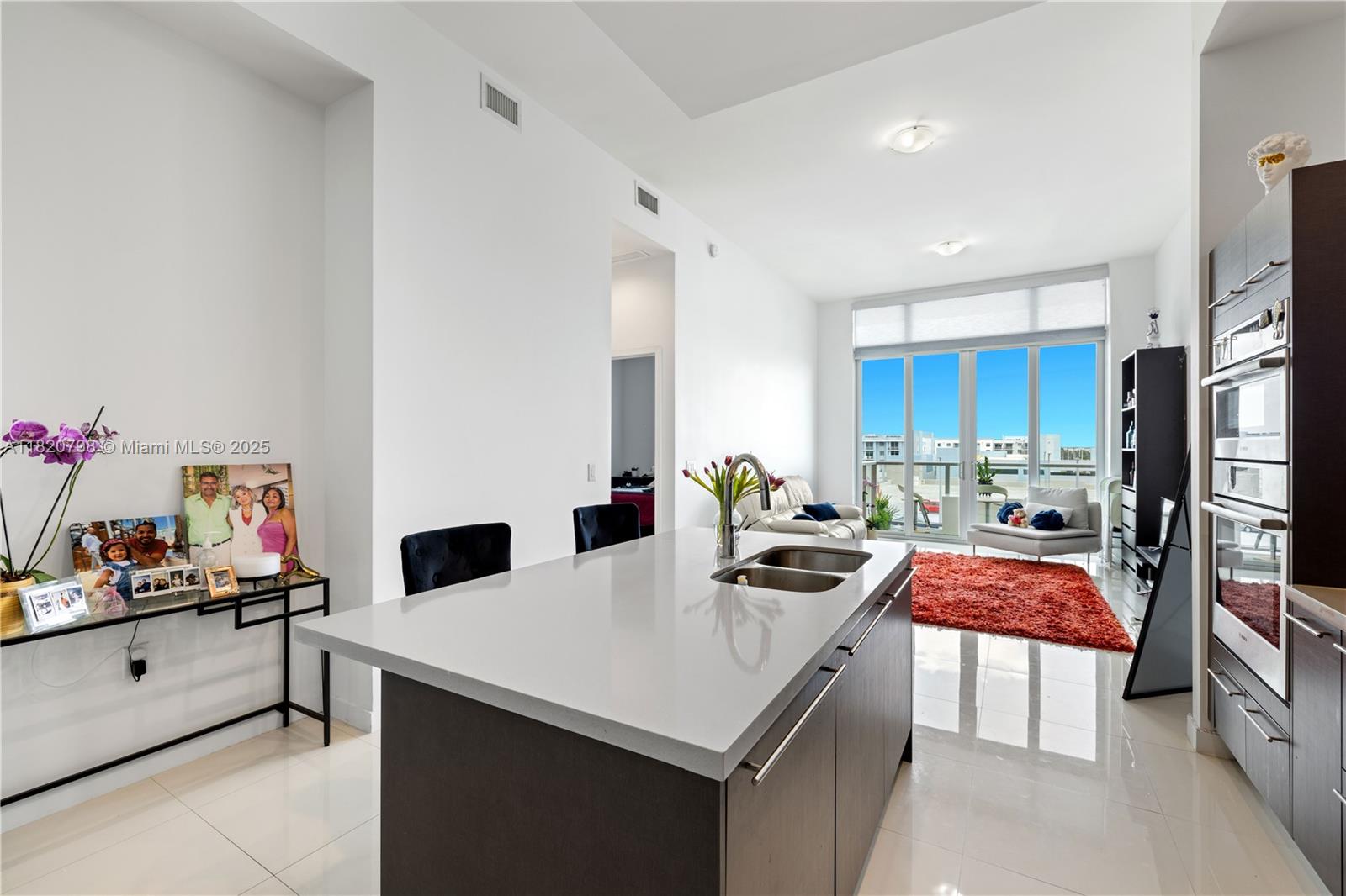 MIDTOWN AT DORAL - Residential