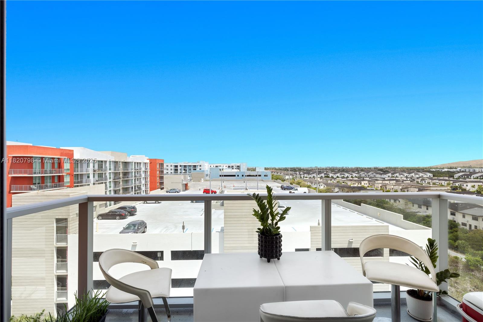 MIDTOWN AT DORAL - Residential