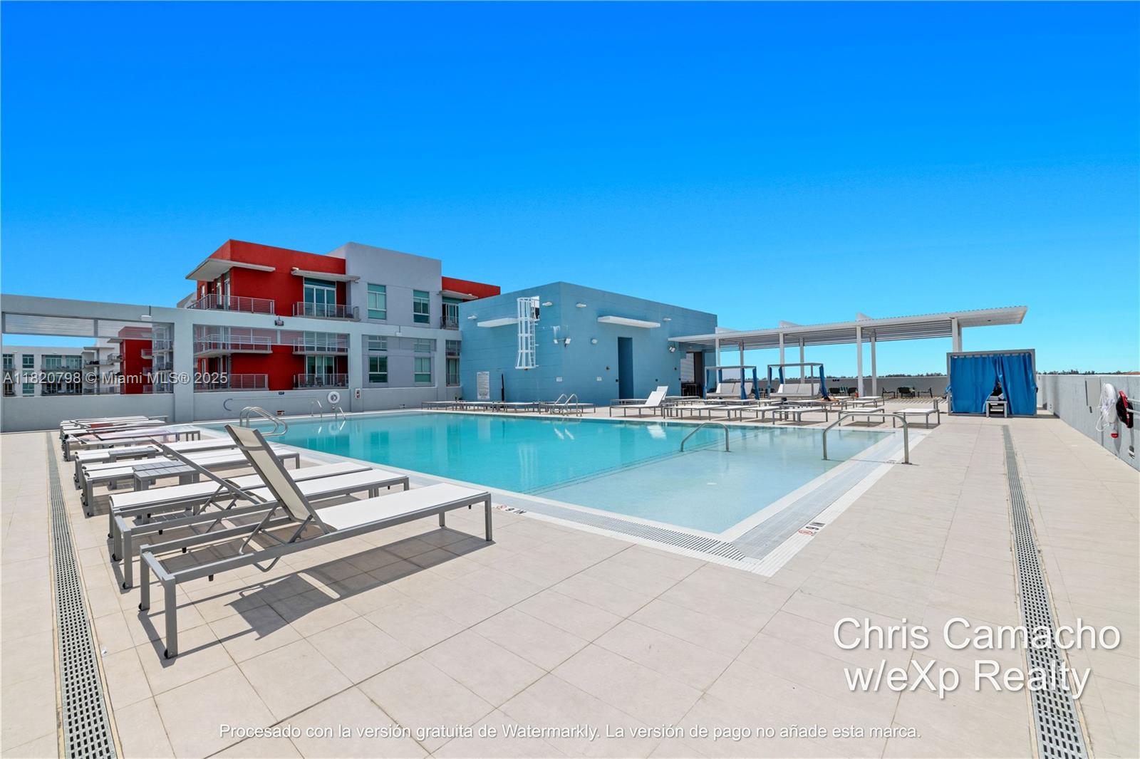 MIDTOWN AT DORAL - Residential