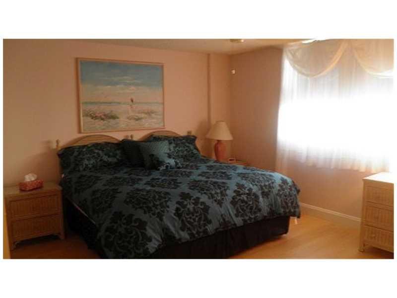 MEADOWBROOK LAKES VIEW J - Residential Lease