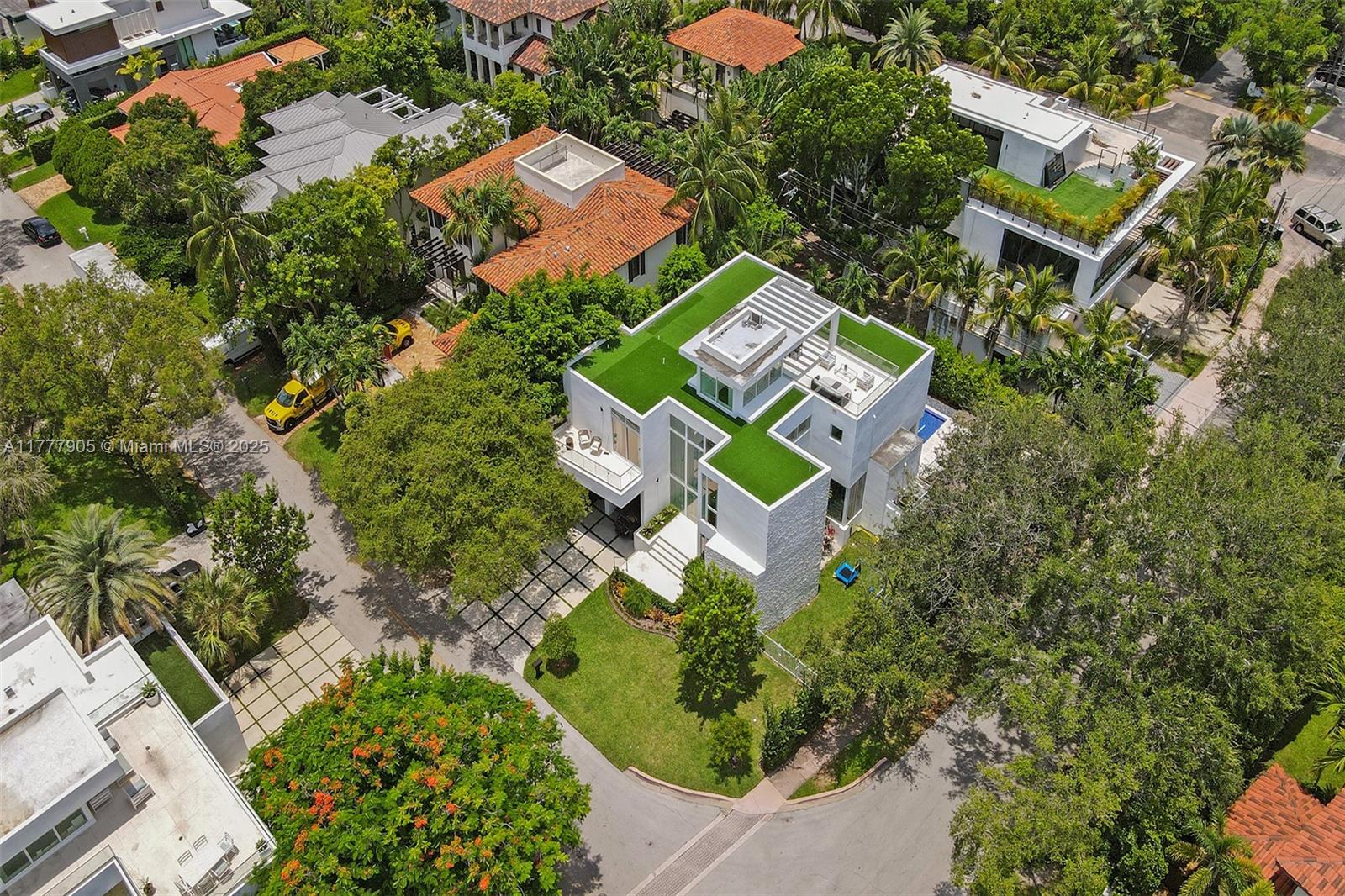 TROPICAL ISLE HOMES SUB 4 - Residential