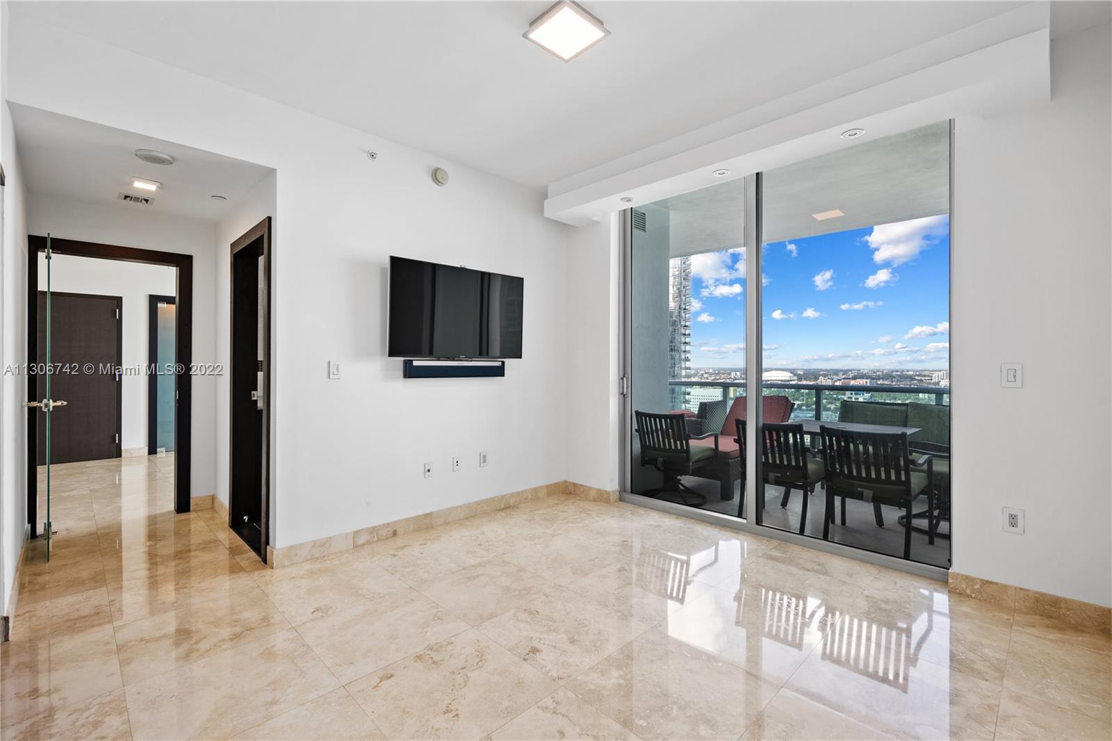 900 BISCAYNE BAY CONDO - Residential