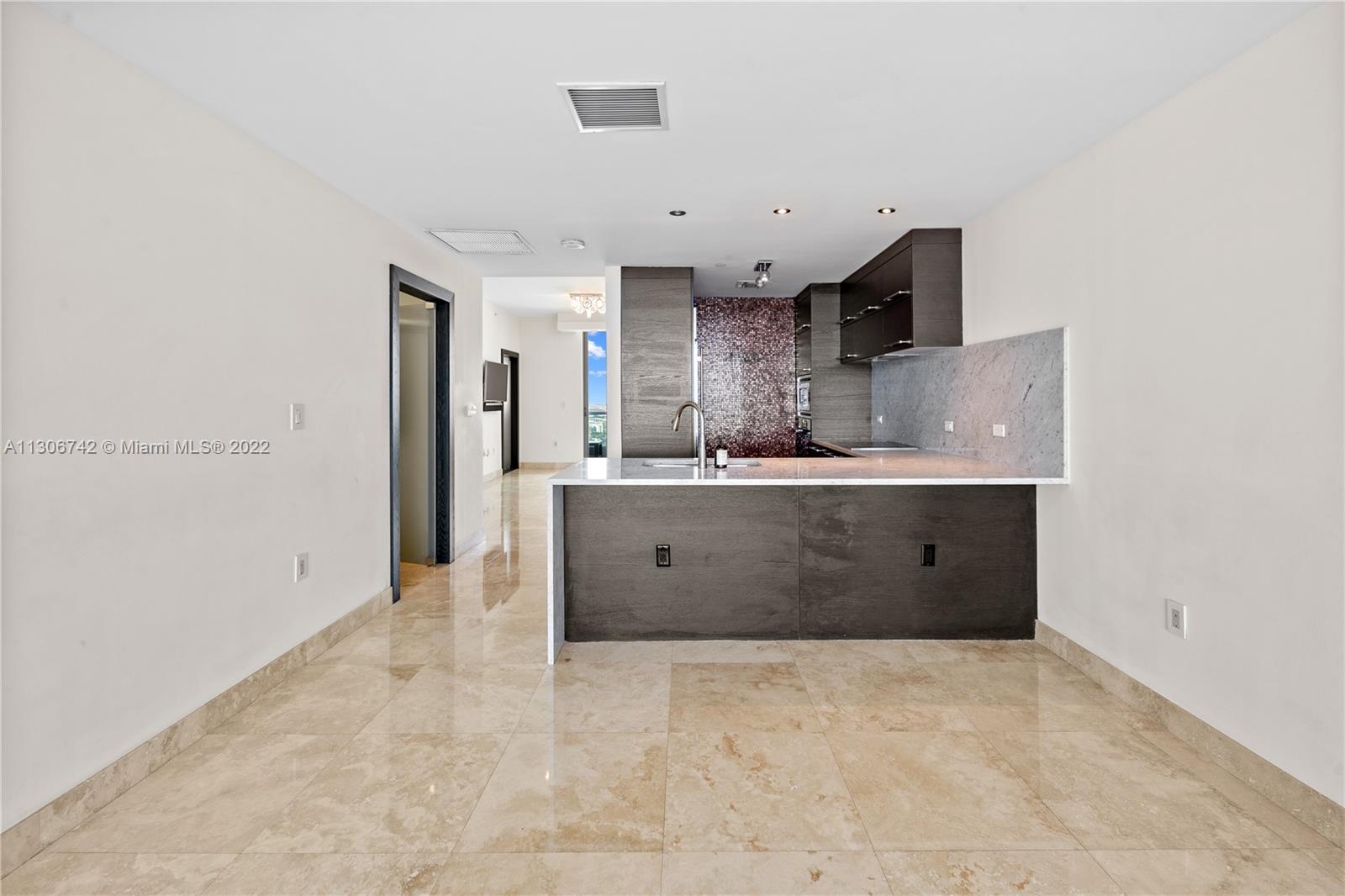 900 BISCAYNE BAY CONDO - Residential