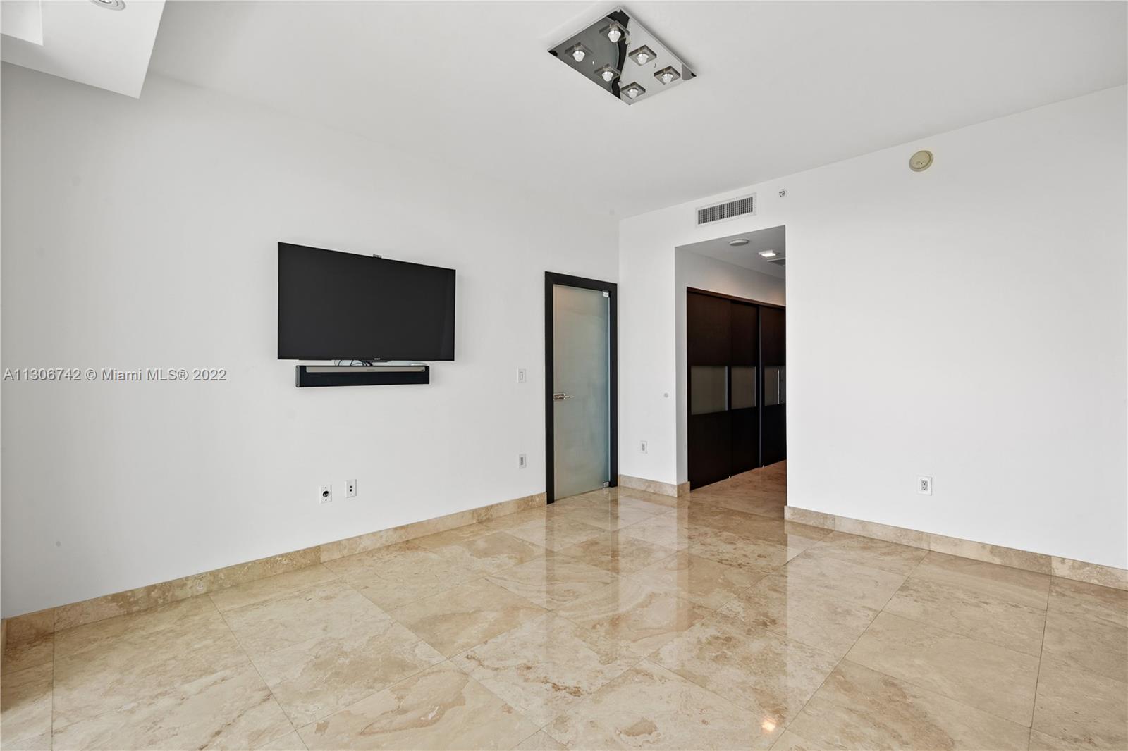 900 BISCAYNE BAY CONDO - Residential
