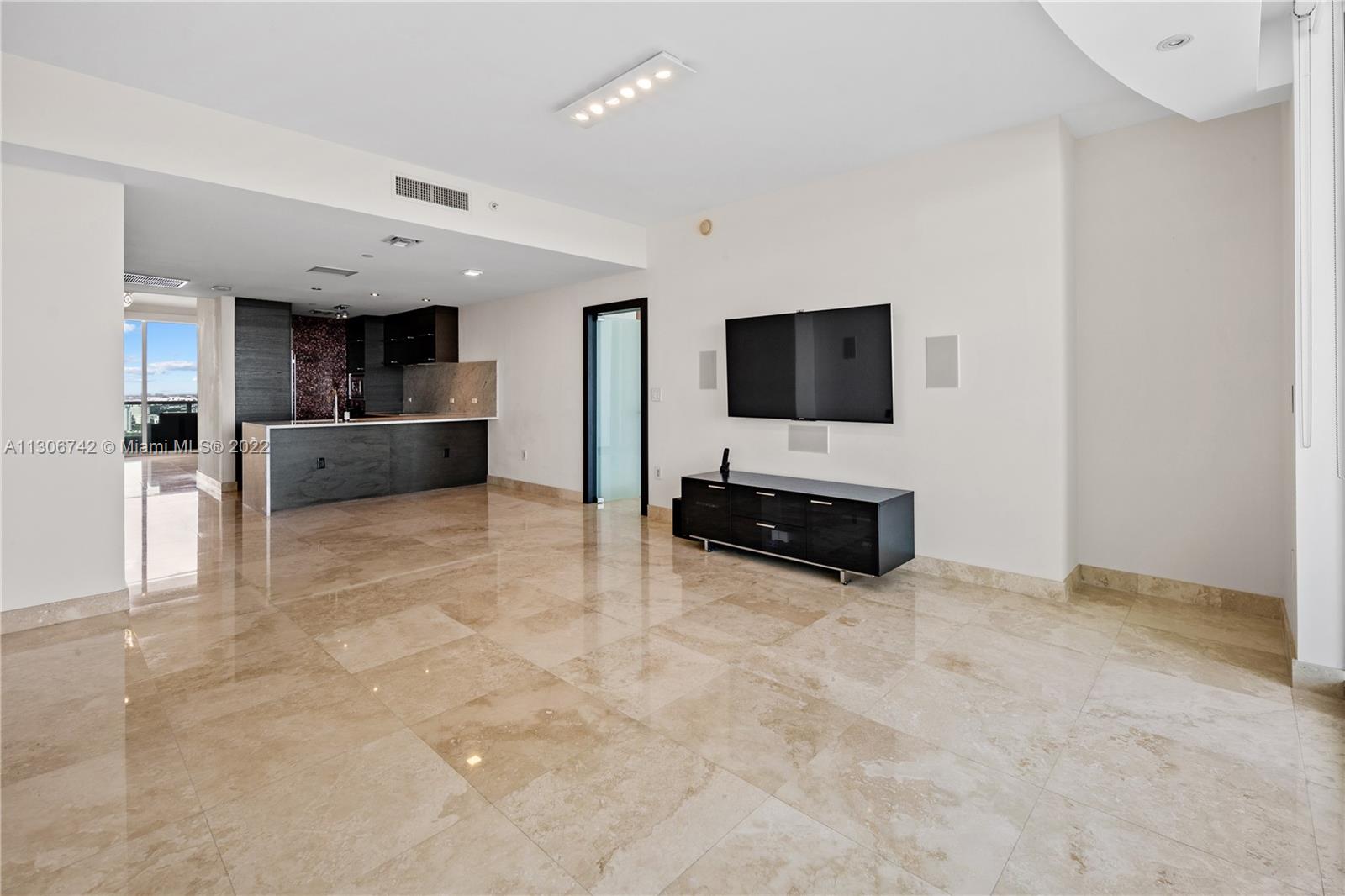 900 BISCAYNE BAY CONDO - Residential