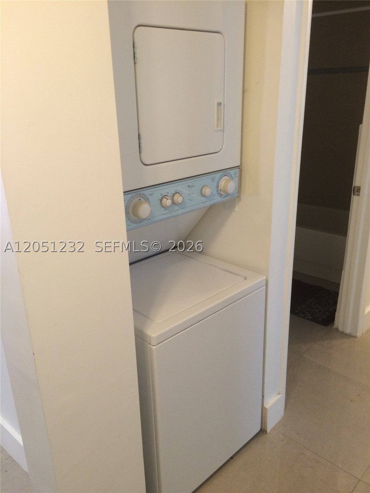 ISLE OF NORMANDY MIAMI VI - Residential Lease