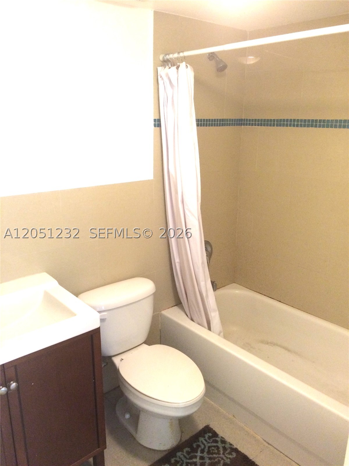 ISLE OF NORMANDY MIAMI VI - Residential Lease