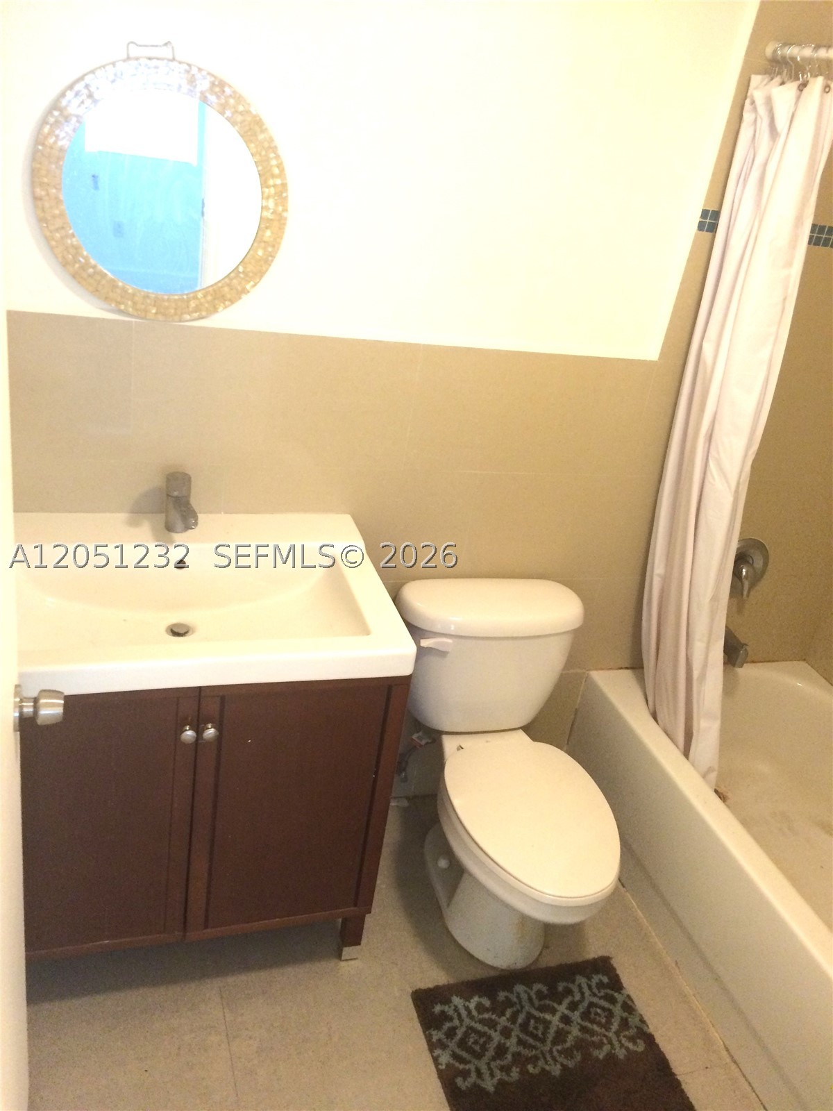 ISLE OF NORMANDY MIAMI VI - Residential Lease