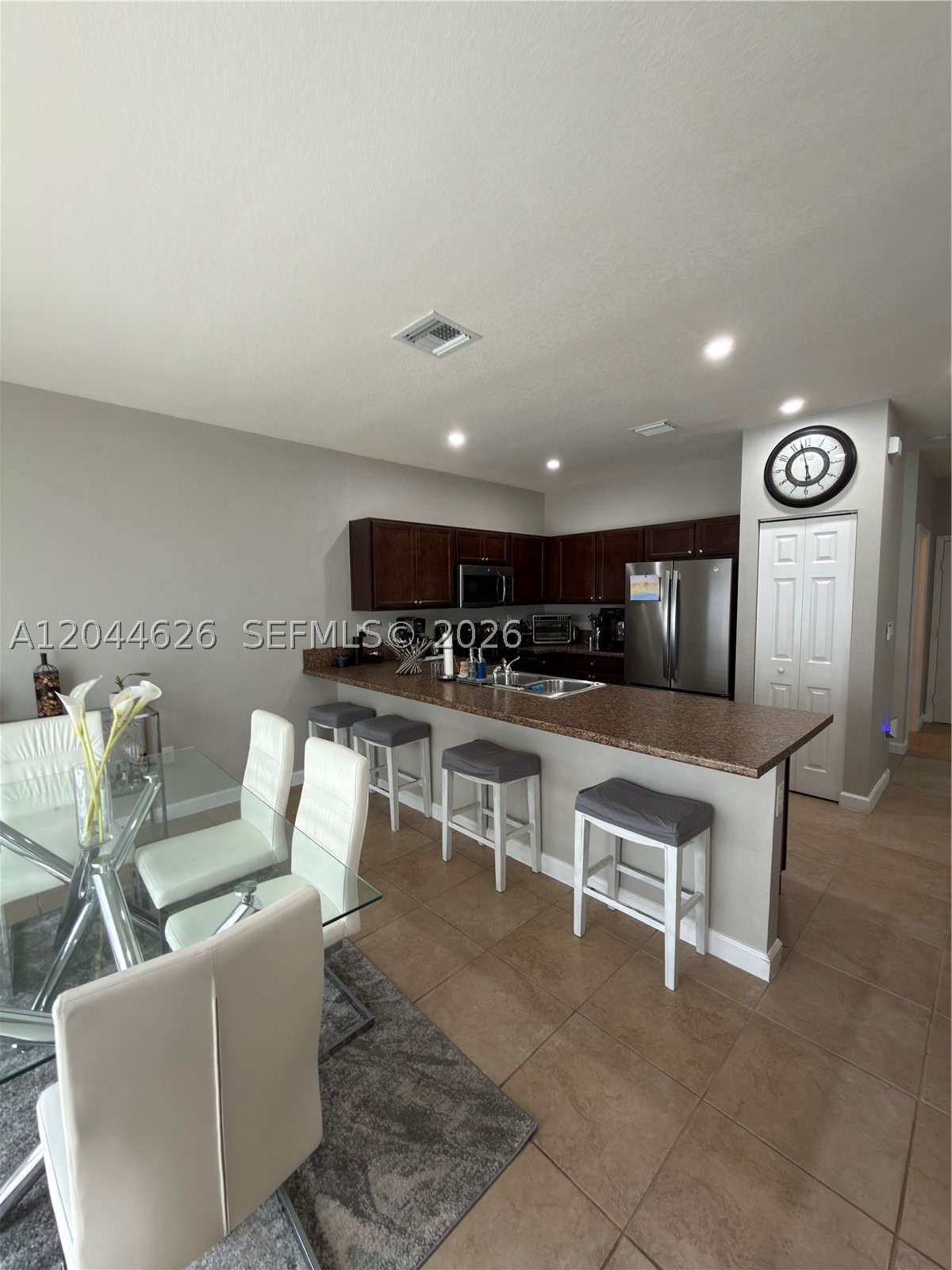 FERNANDOS PLACE - Residential