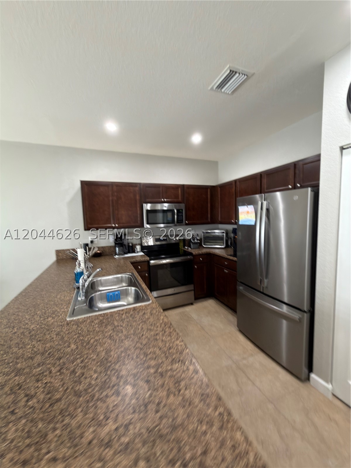 FERNANDOS PLACE - Residential