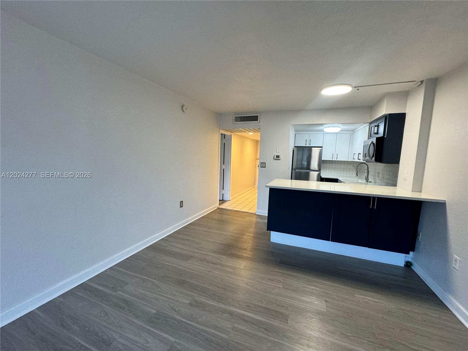 CRICKET CLUBHOUSE CONDO - Land