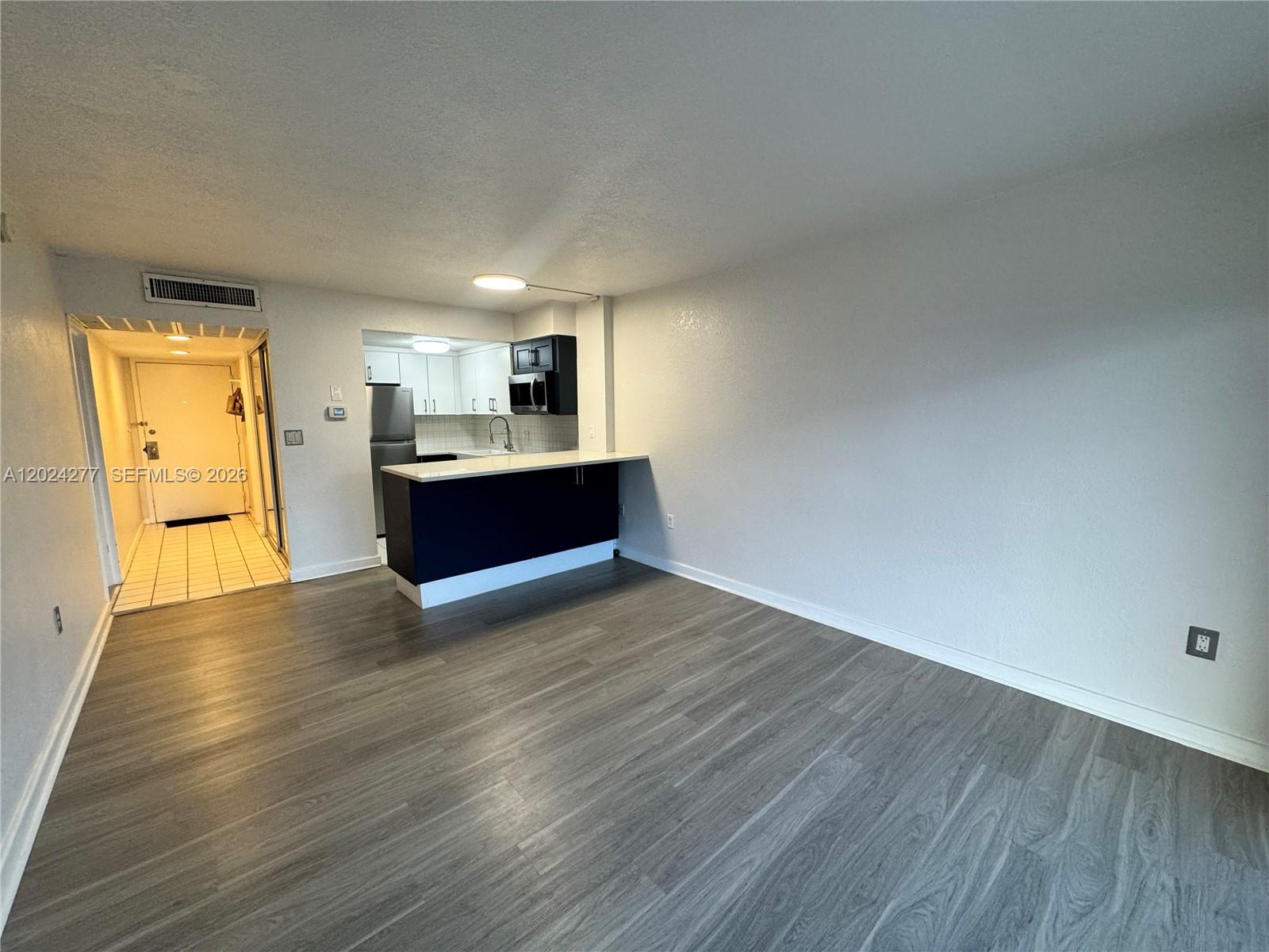 CRICKET CLUBHOUSE CONDO - Land