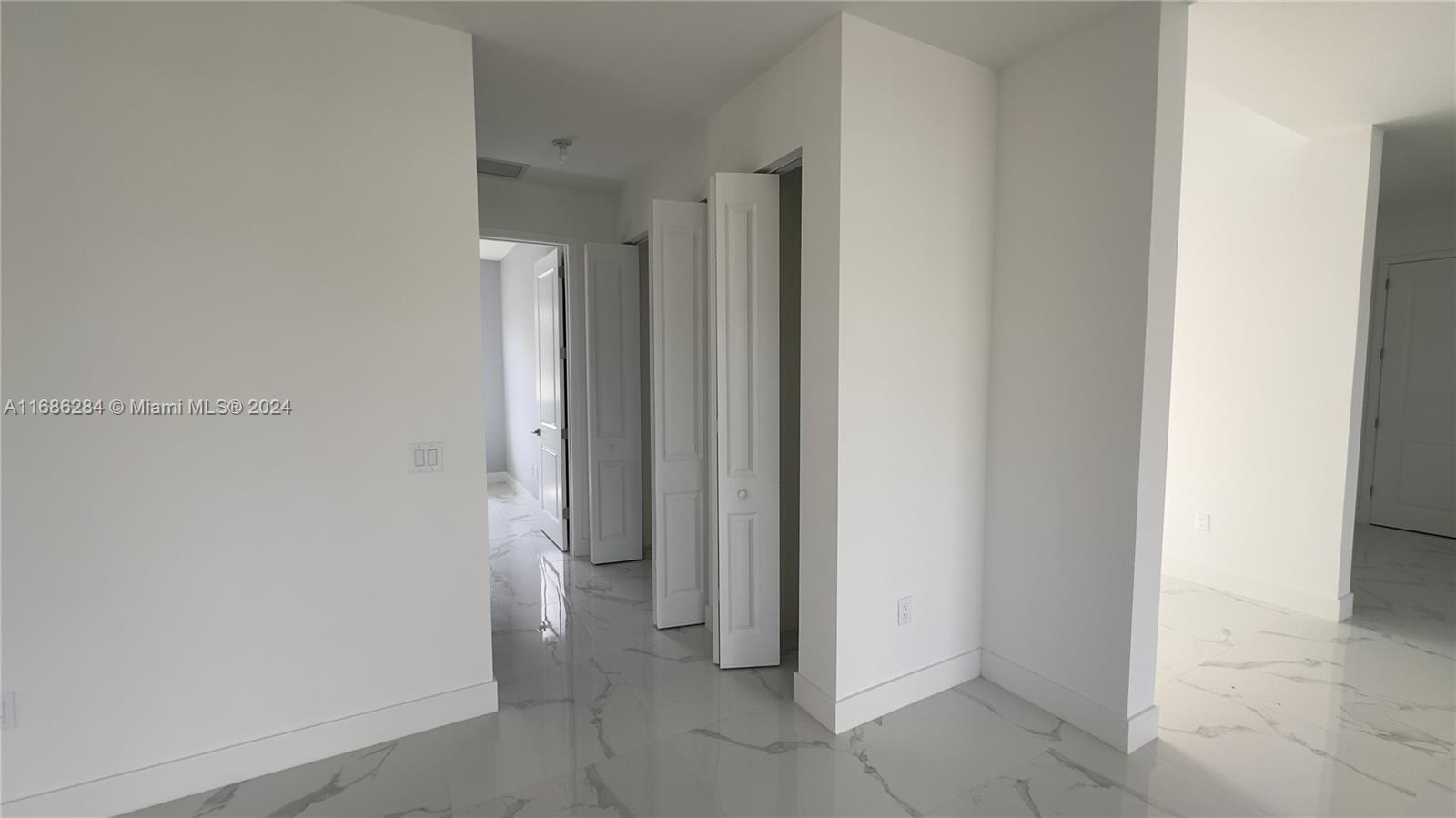 FOREST VIEW ESTATES - Residential Lease