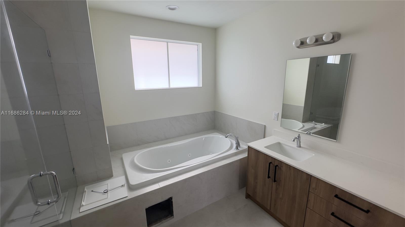 FOREST VIEW ESTATES - Residential Lease