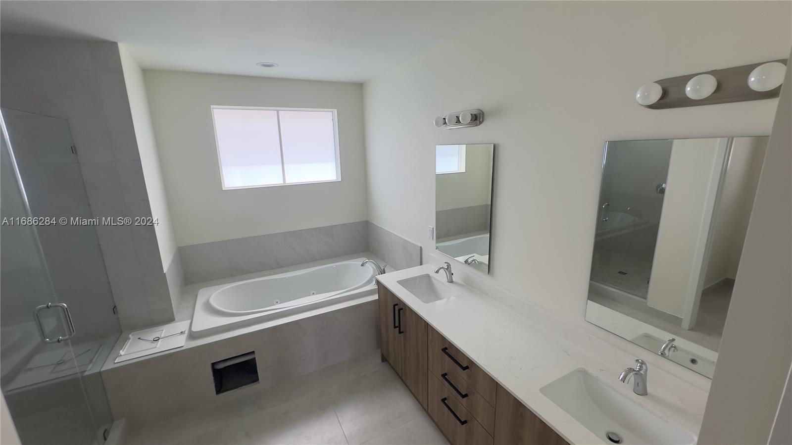FOREST VIEW ESTATES - Residential Lease