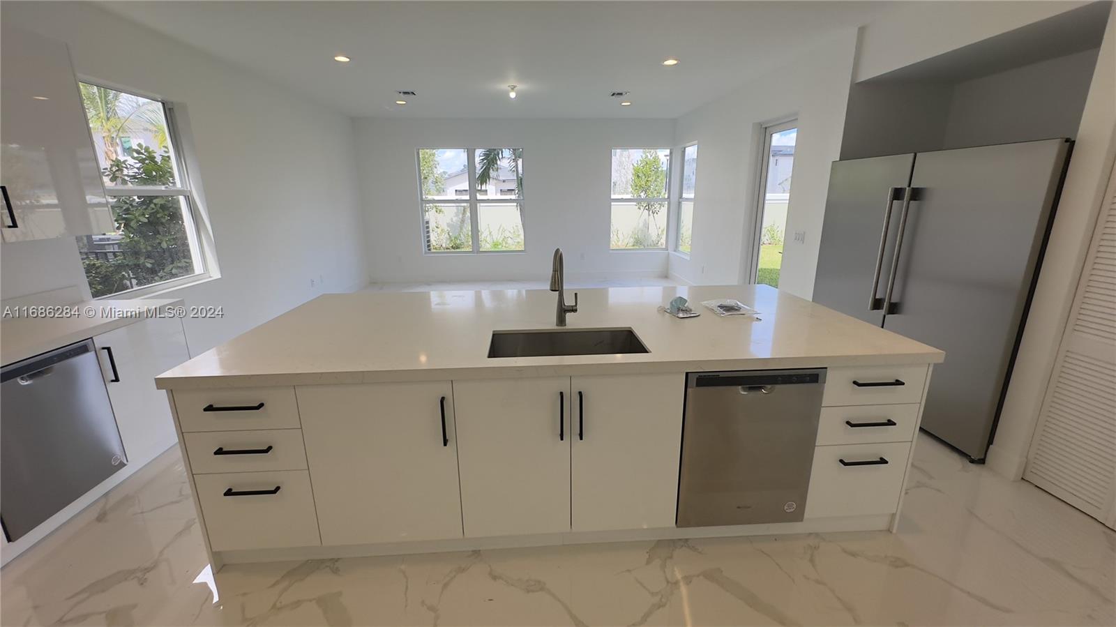 FOREST VIEW ESTATES - Residential Lease