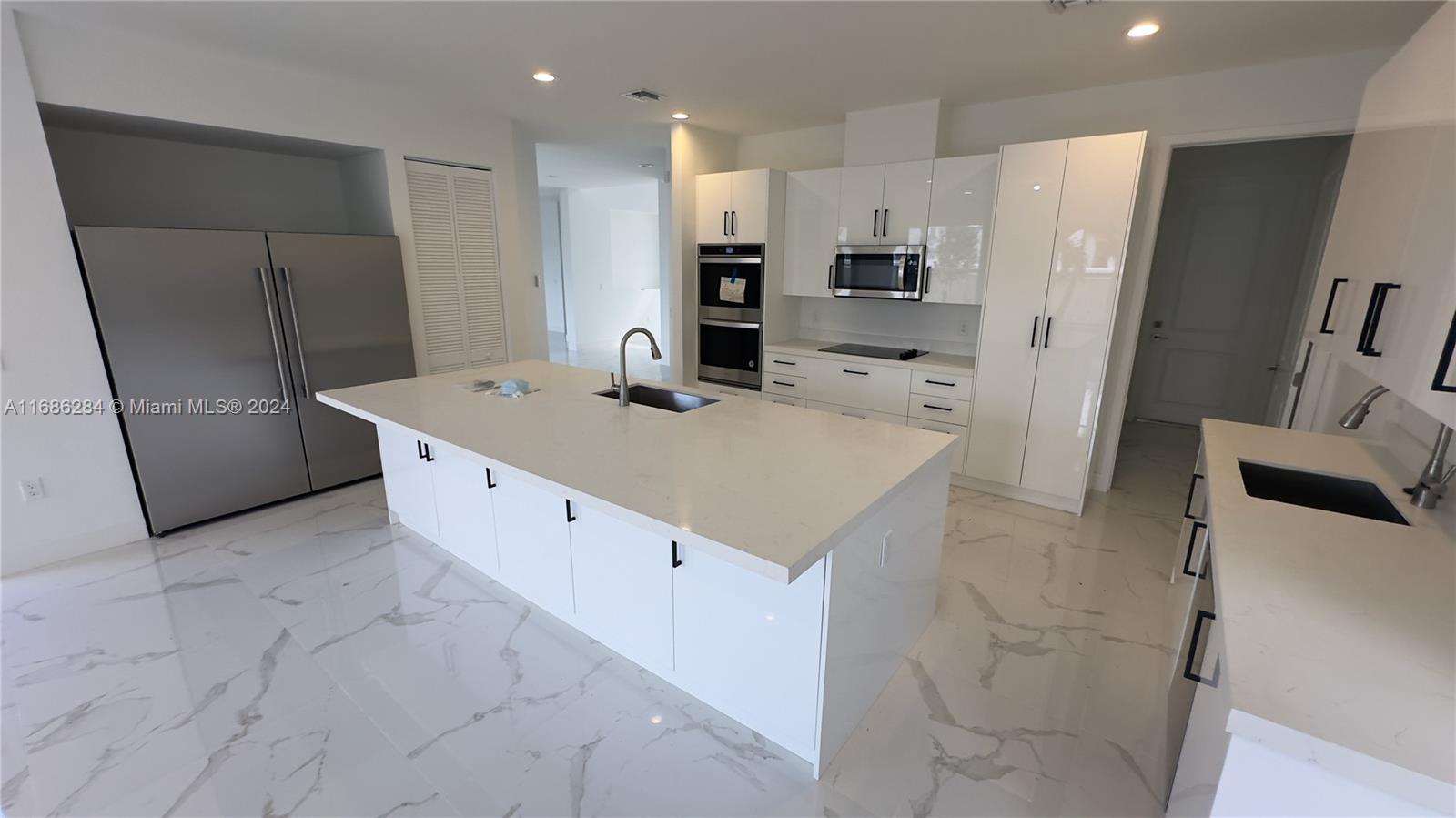 FOREST VIEW ESTATES - Residential Lease