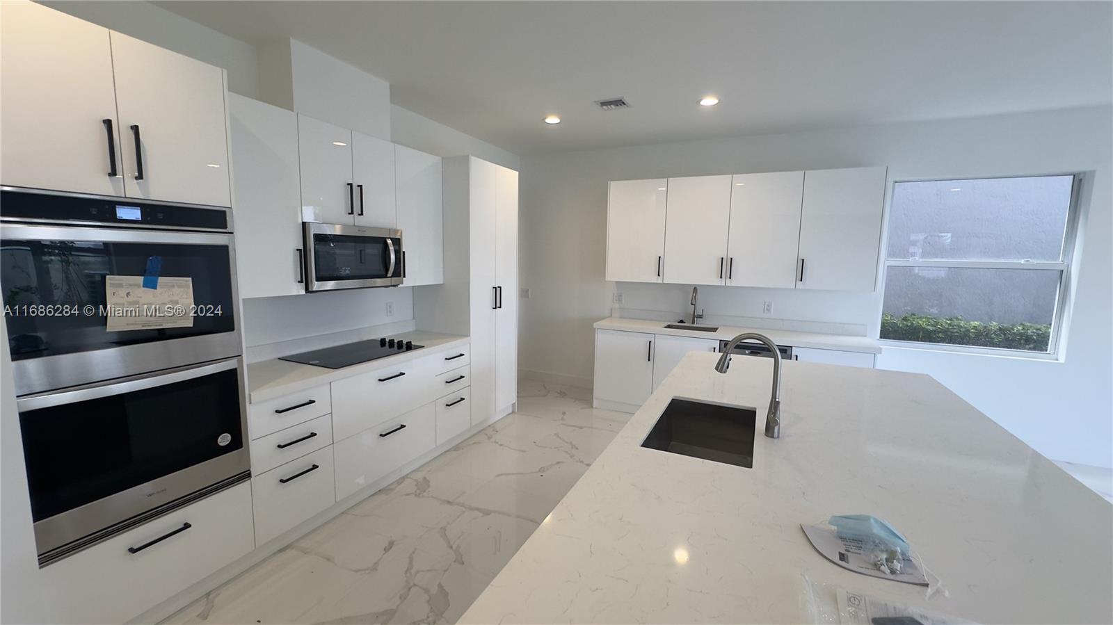 FOREST VIEW ESTATES - Residential Lease
