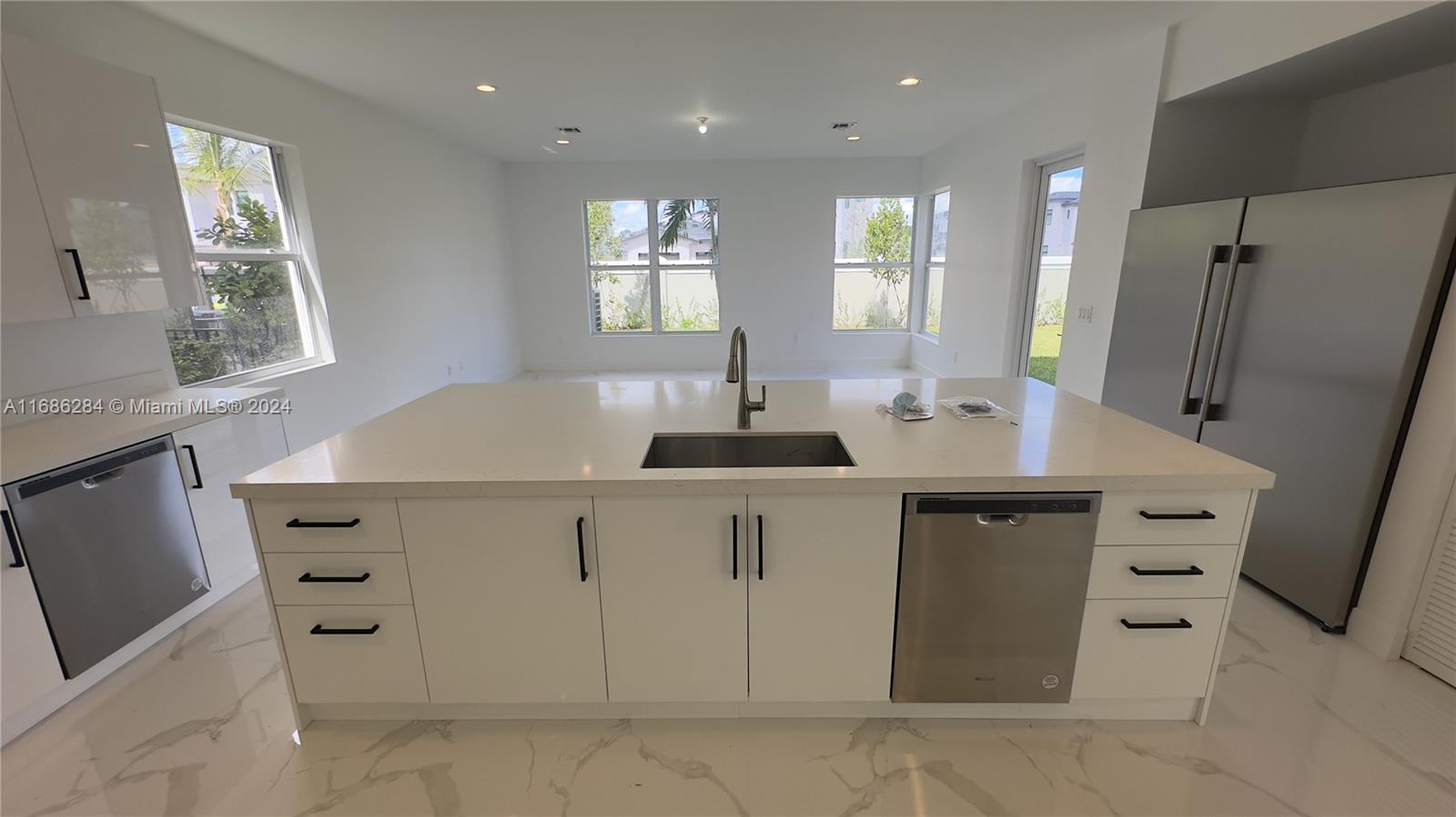 FOREST VIEW ESTATES - Residential Lease