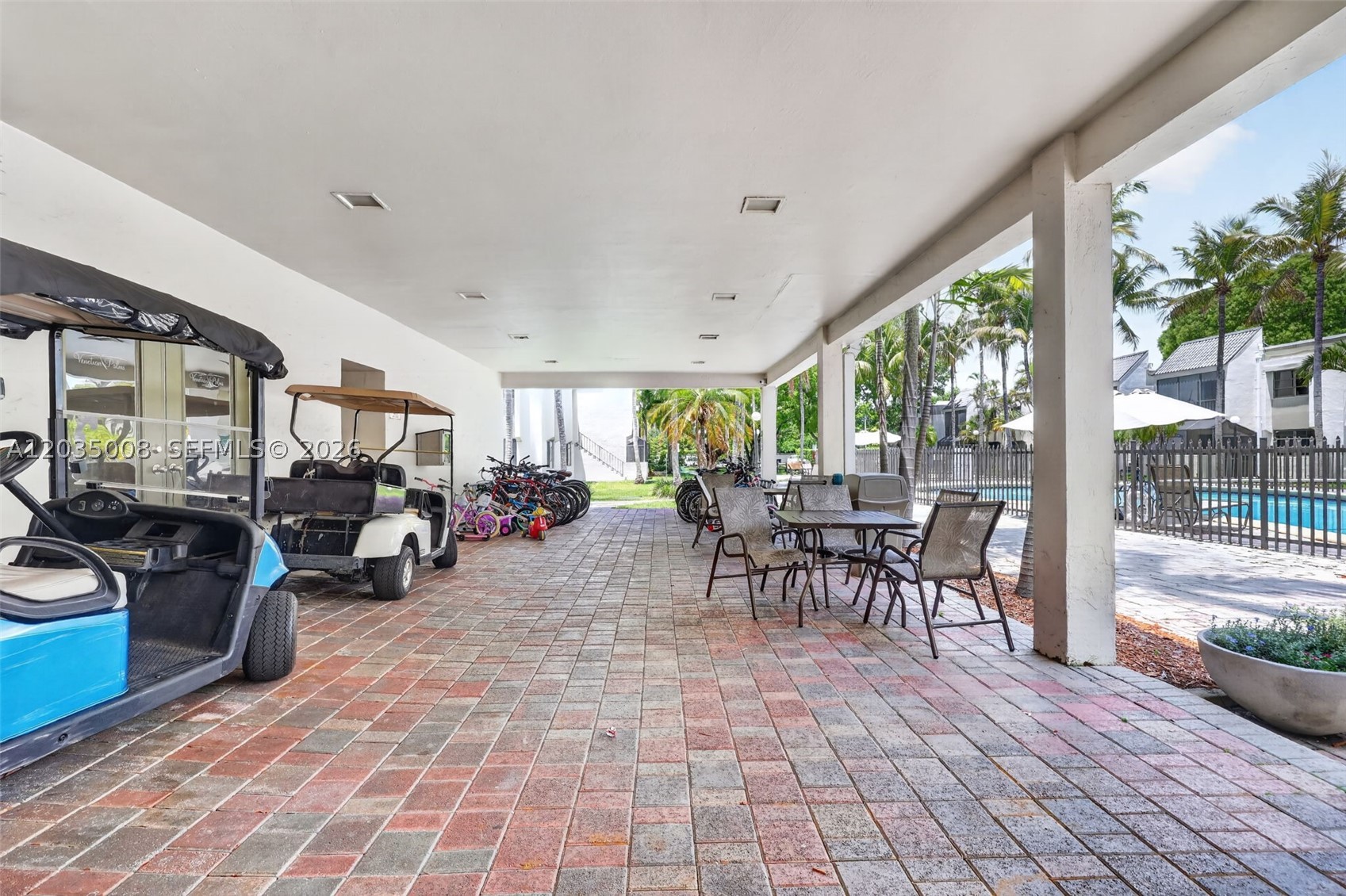 Venetian Palms Condo - Residential