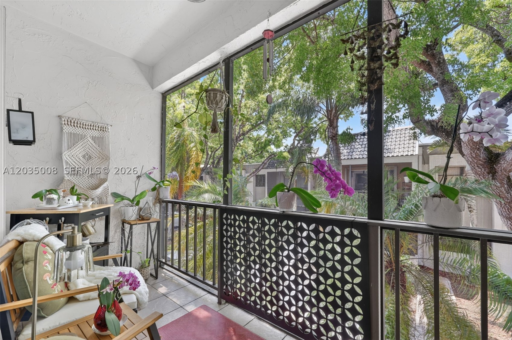 Welcome to Casa Zen! Charming 3 bedroom, 2 bathroom condo conveniently located just minutes to Dadeland and Pinecrest! Step into this stunning property and you are instantly greeted with tons of natural light and direct views of your oversized screened patio with garden views and tropical landscaping! Updated and spacious kitchen with ample storage, SS appliances, and granite counter tops. Split floor plan with primary one on side and 2 additional spacious rooms on the other side- perfect for families and roomates. Primary suite features large walk-in closet, picture window, and private bathroom. W&D in unit and plenty of closet space. Healthy association has already completed their 40-year recert and is carrying reserves. Unlimited parking, and this unit also features
storage room in the community. Community features pool and BBQ/picnic area, security, and dog park! Don't miss your opportunity to own this completely unique property in one of Miami's most desirable locations!