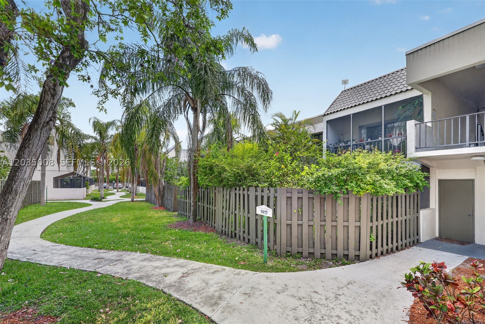 Venetian Palms Condo - Residential