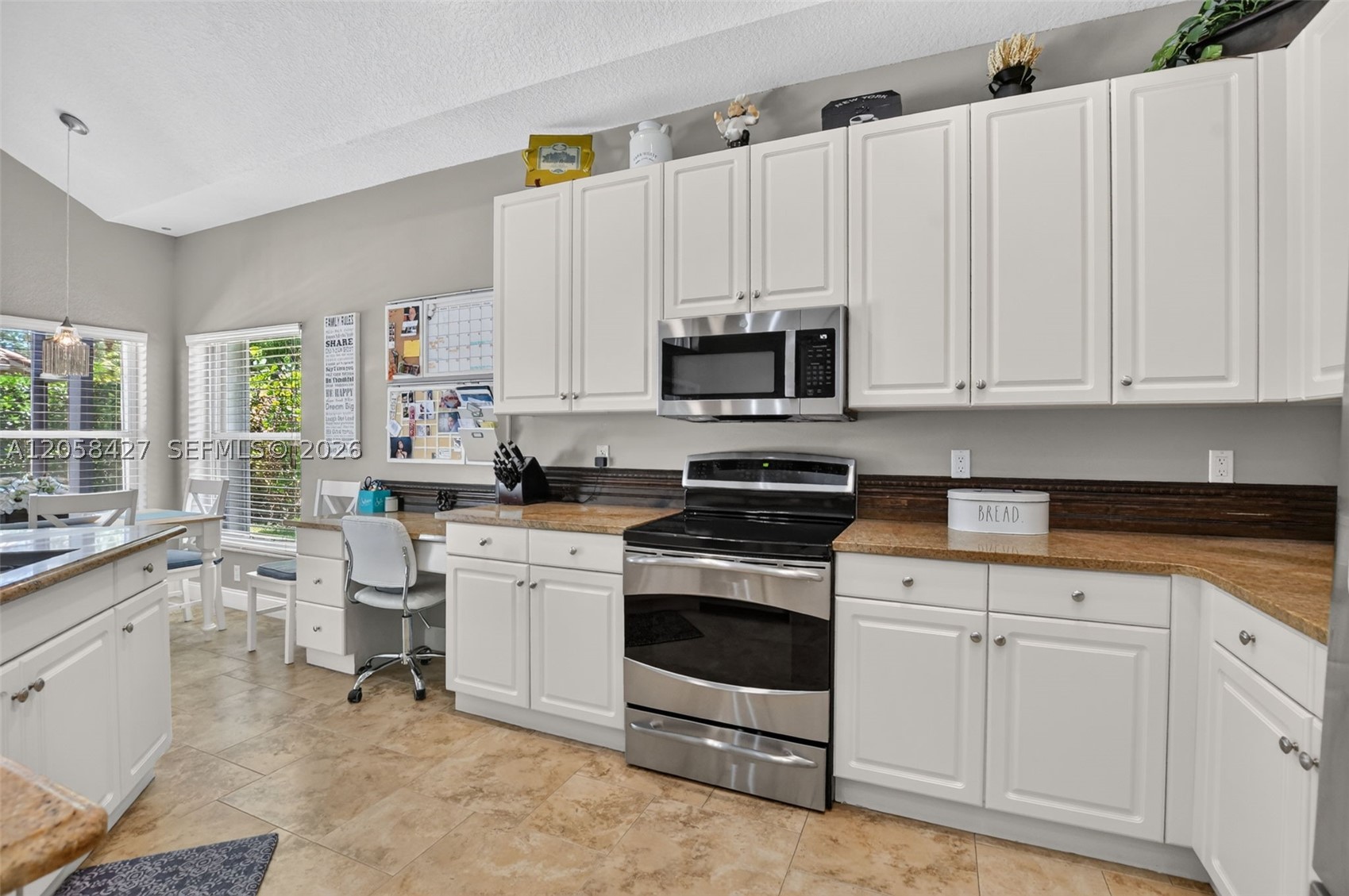 PARKLAND ISLES - Residential