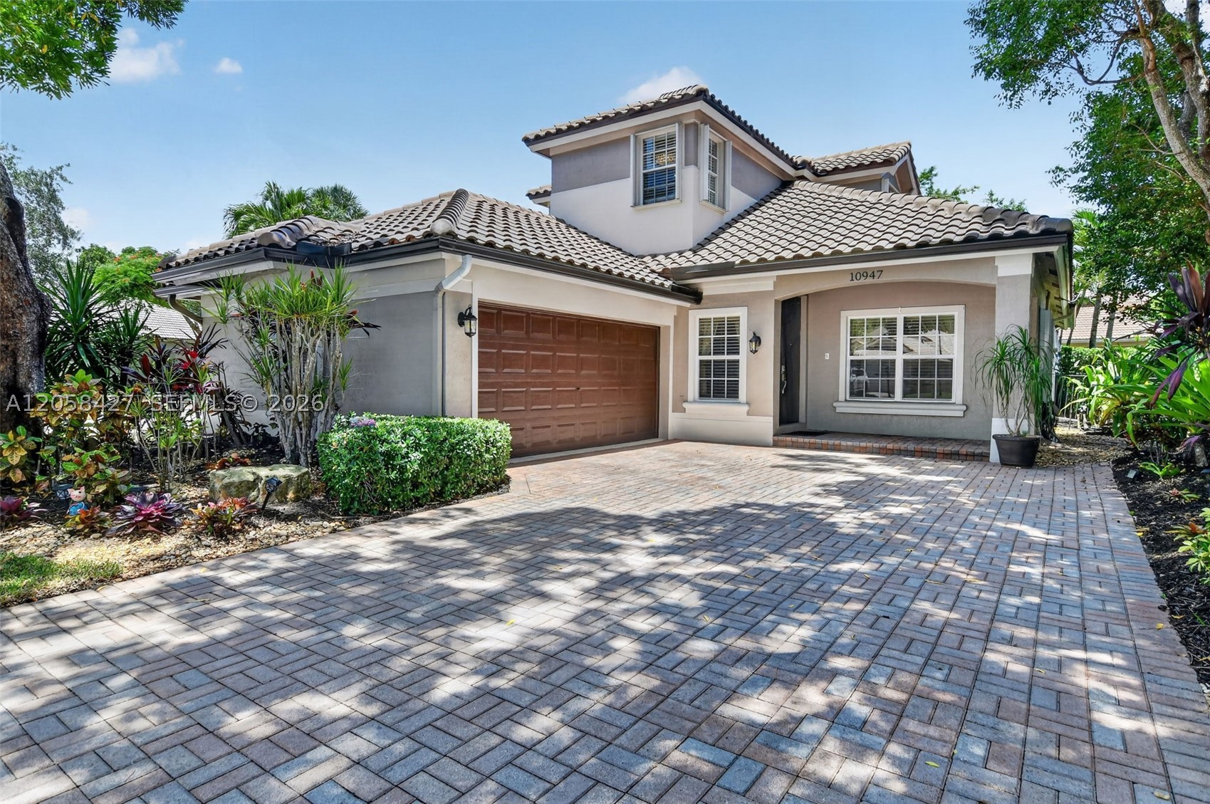 PARKLAND ISLES - Residential
