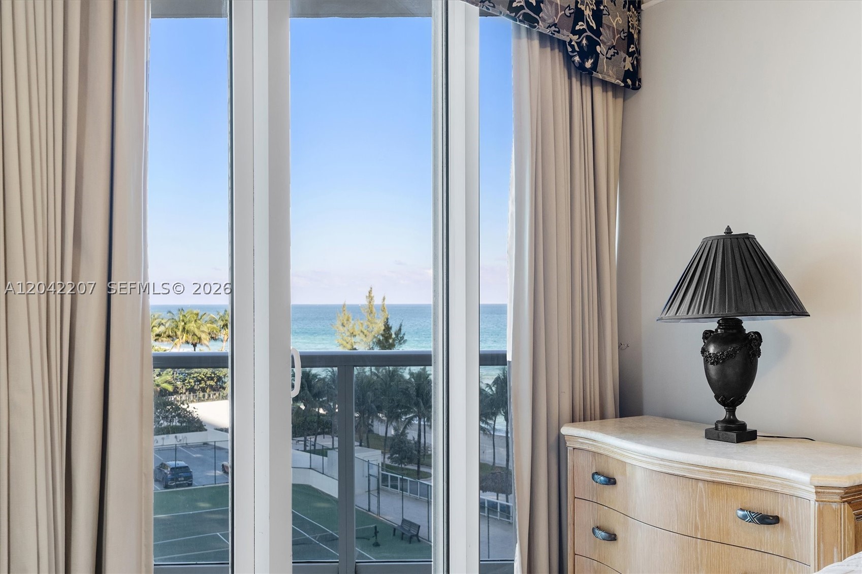 OCEAN ONE CONDO - Residential