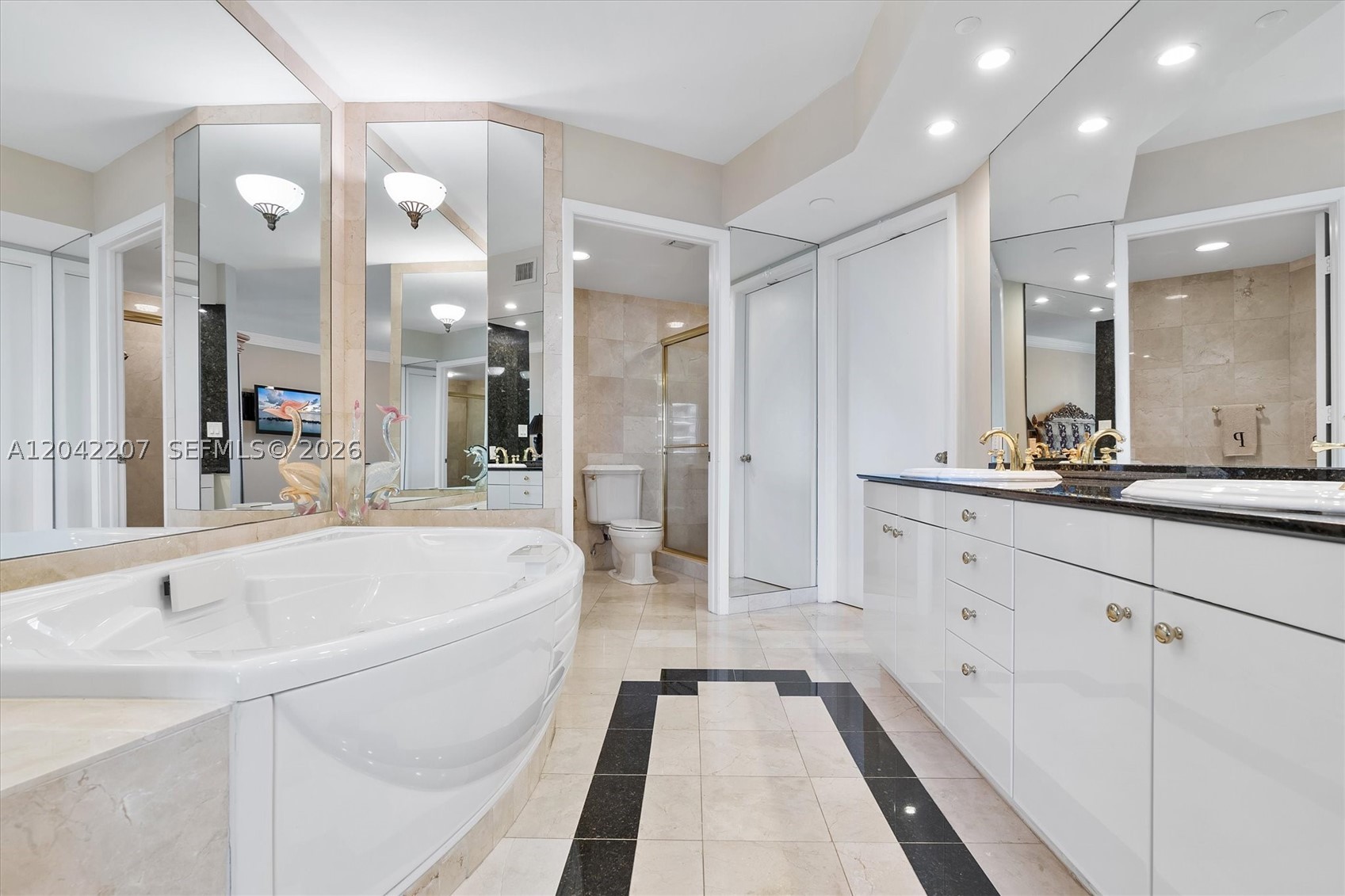 OCEAN ONE CONDO - Residential