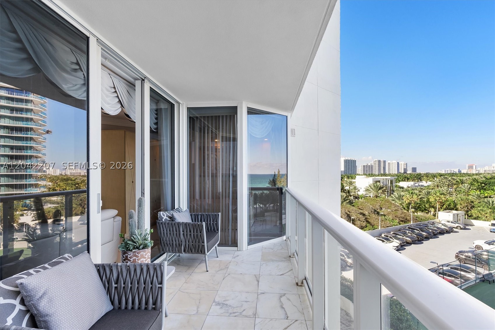 OCEAN ONE CONDO - Residential