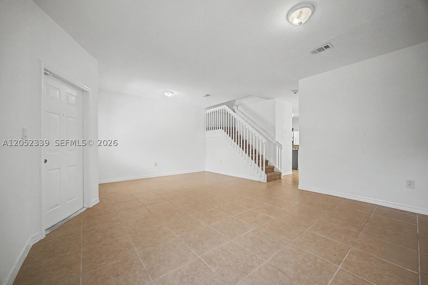 VENETIA GROVE - Residential Lease