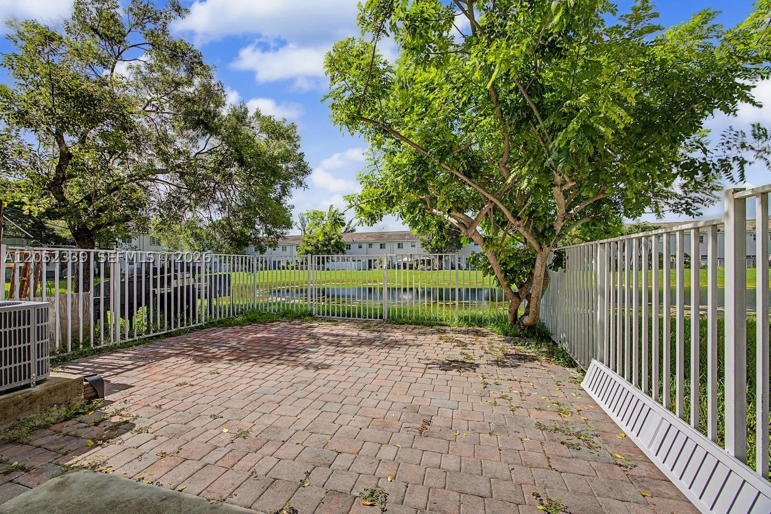 VENETIA GROVE - Residential Lease