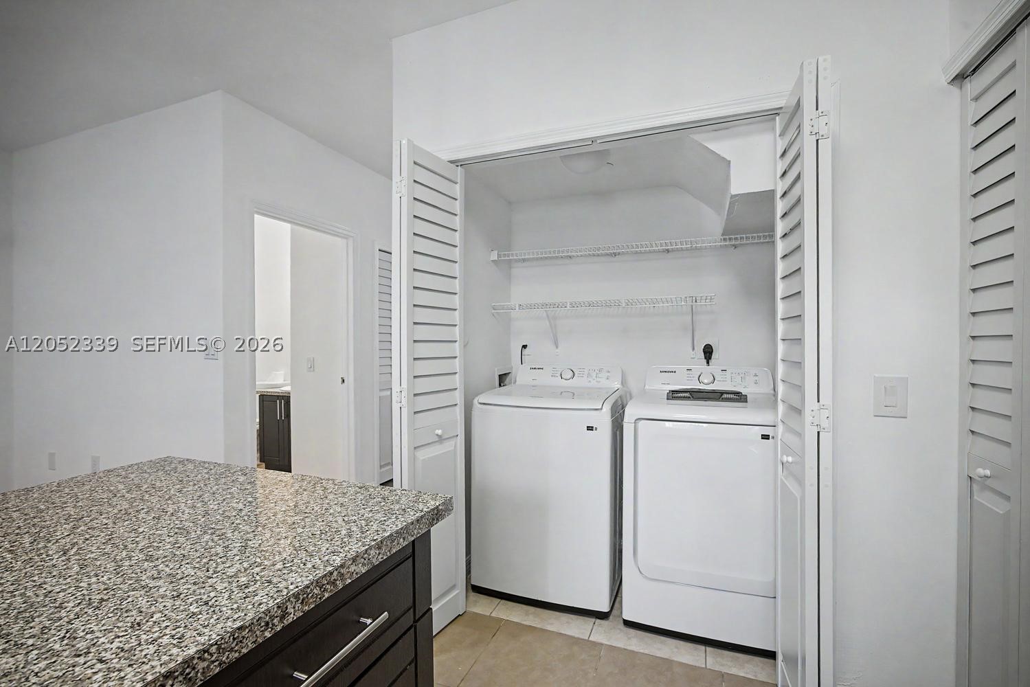 VENETIA GROVE - Residential Lease