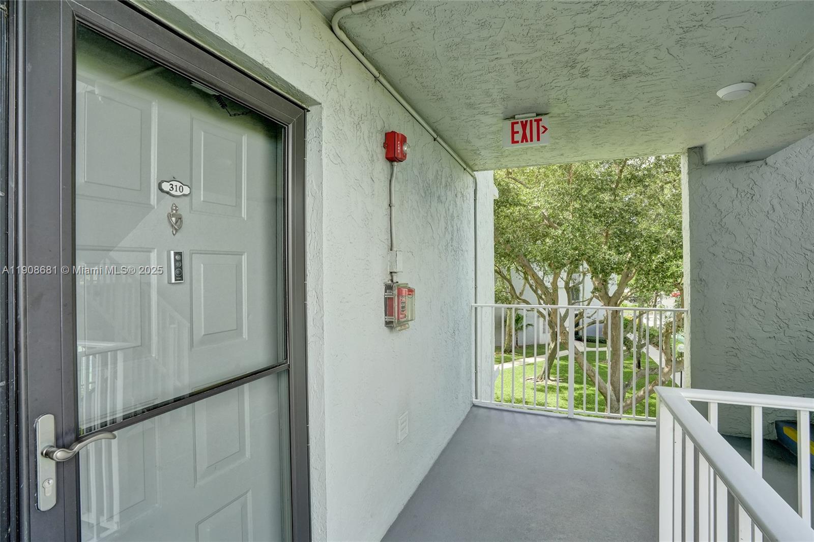 CYPRESS BEND CONDOMINIUM - Residential