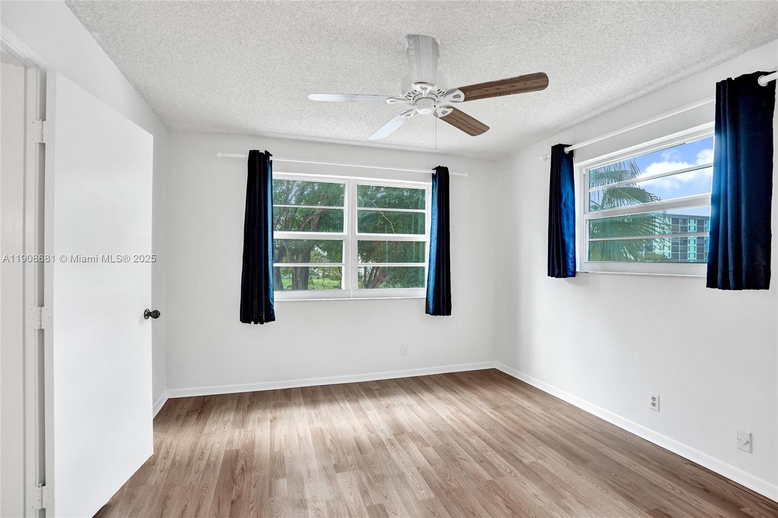 CYPRESS BEND CONDOMINIUM - Residential