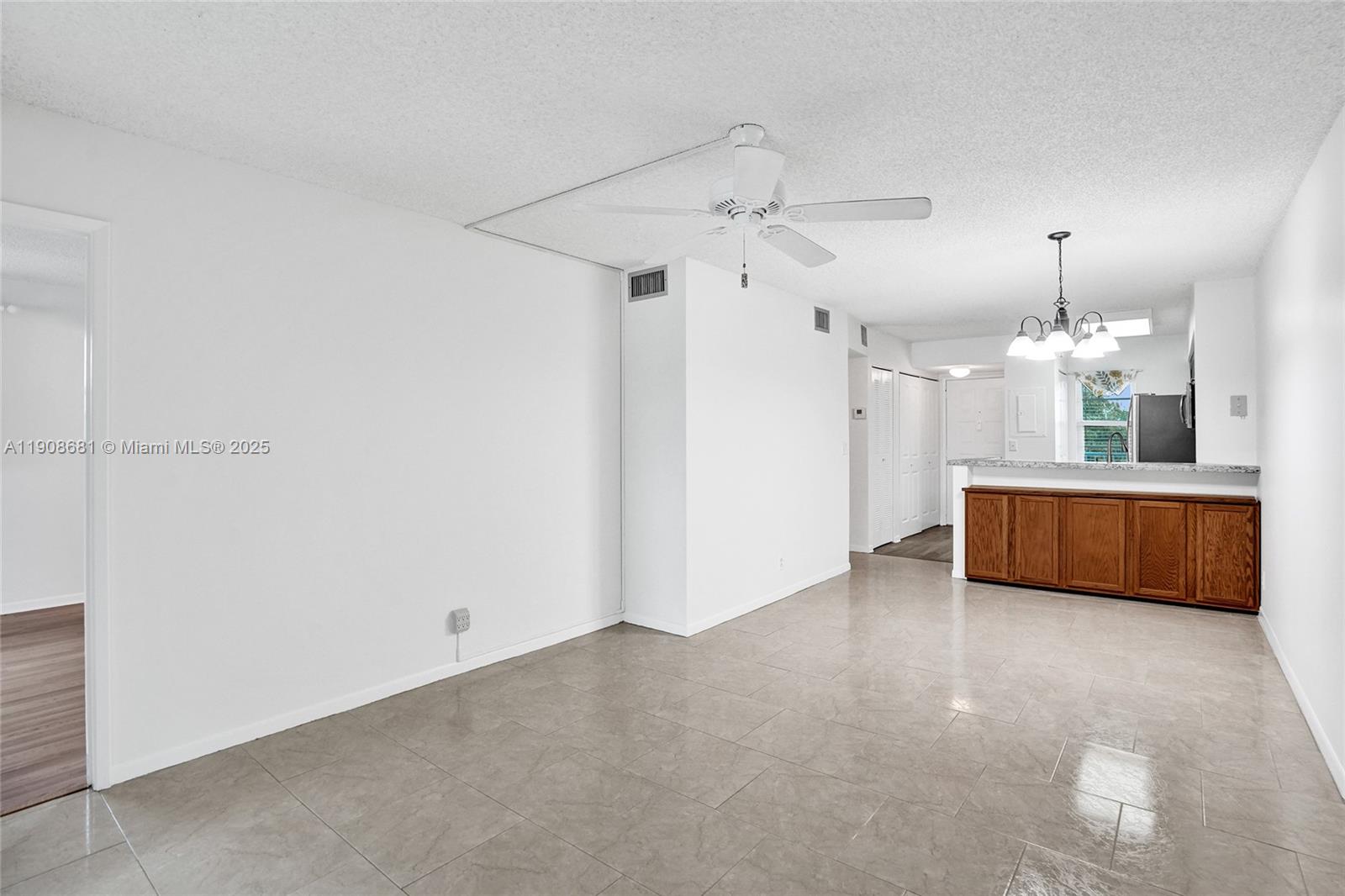 CYPRESS BEND CONDOMINIUM - Residential