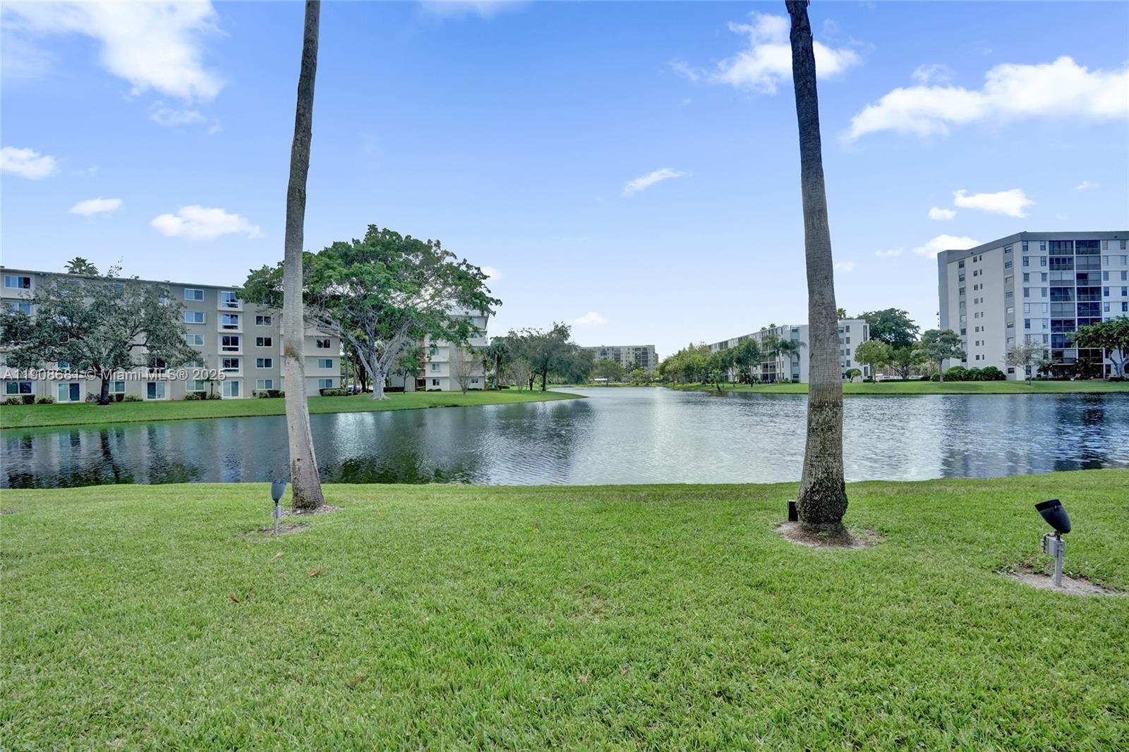 CYPRESS BEND CONDOMINIUM - Residential